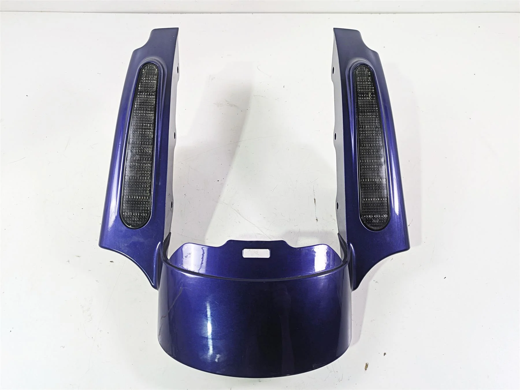 2010 Harley Touring FLHXSE CVO Street Glide Rear Fender Wing Fascia 60465-09