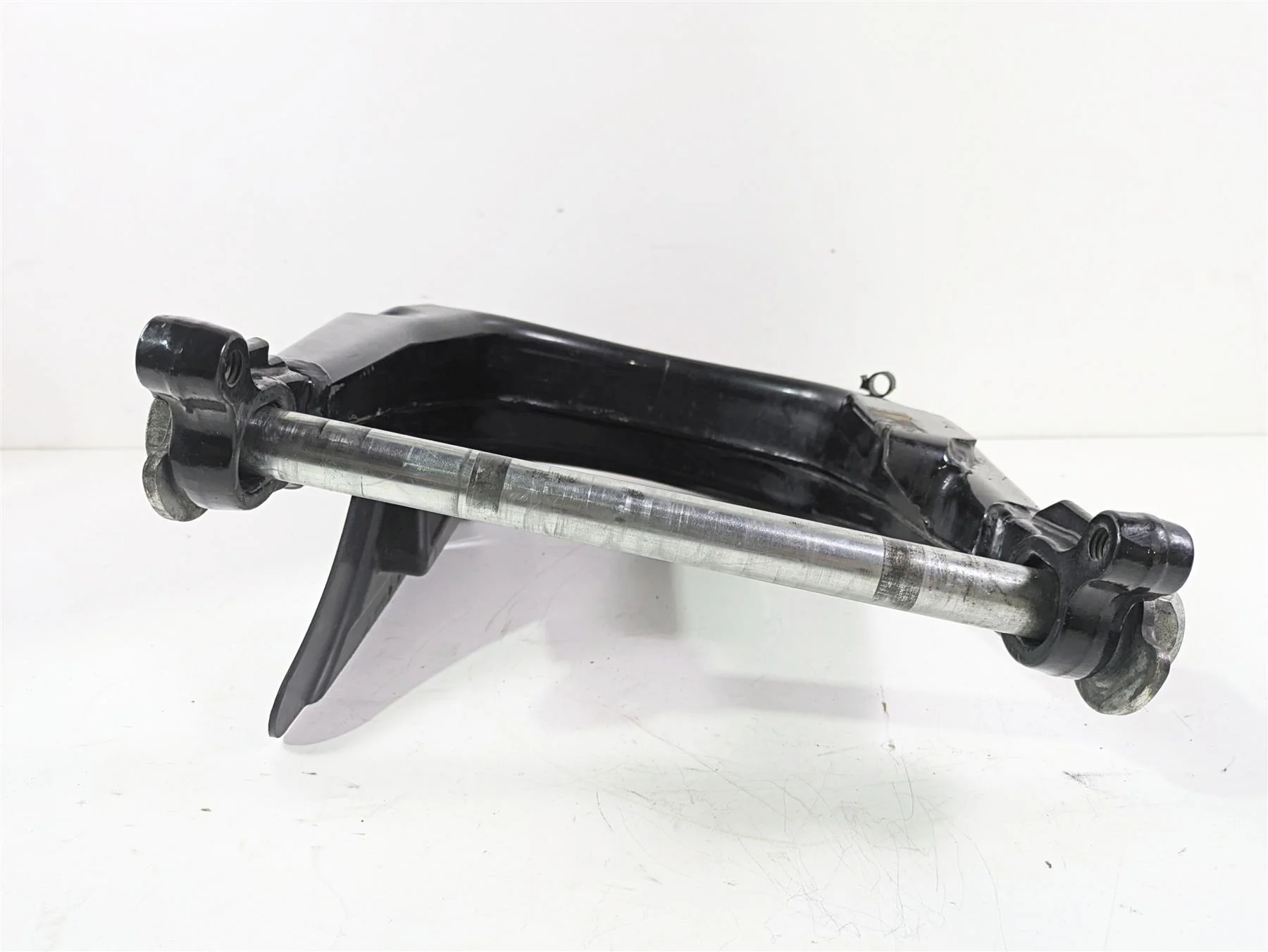 2010 Harley Touring FLHXSE CVO Street Glide Rear Swingarm Swing Arm 45470-09 - Image 7