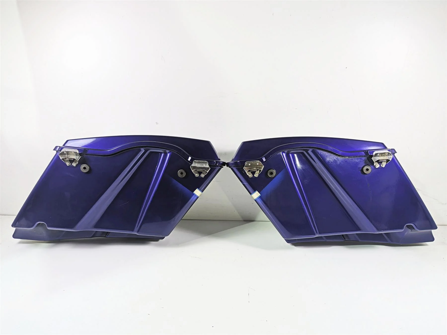 2010 Harley Touring FLHXSE CVO Street Glide Saddlebag Set Candy Condor 92464-10 - Image 2