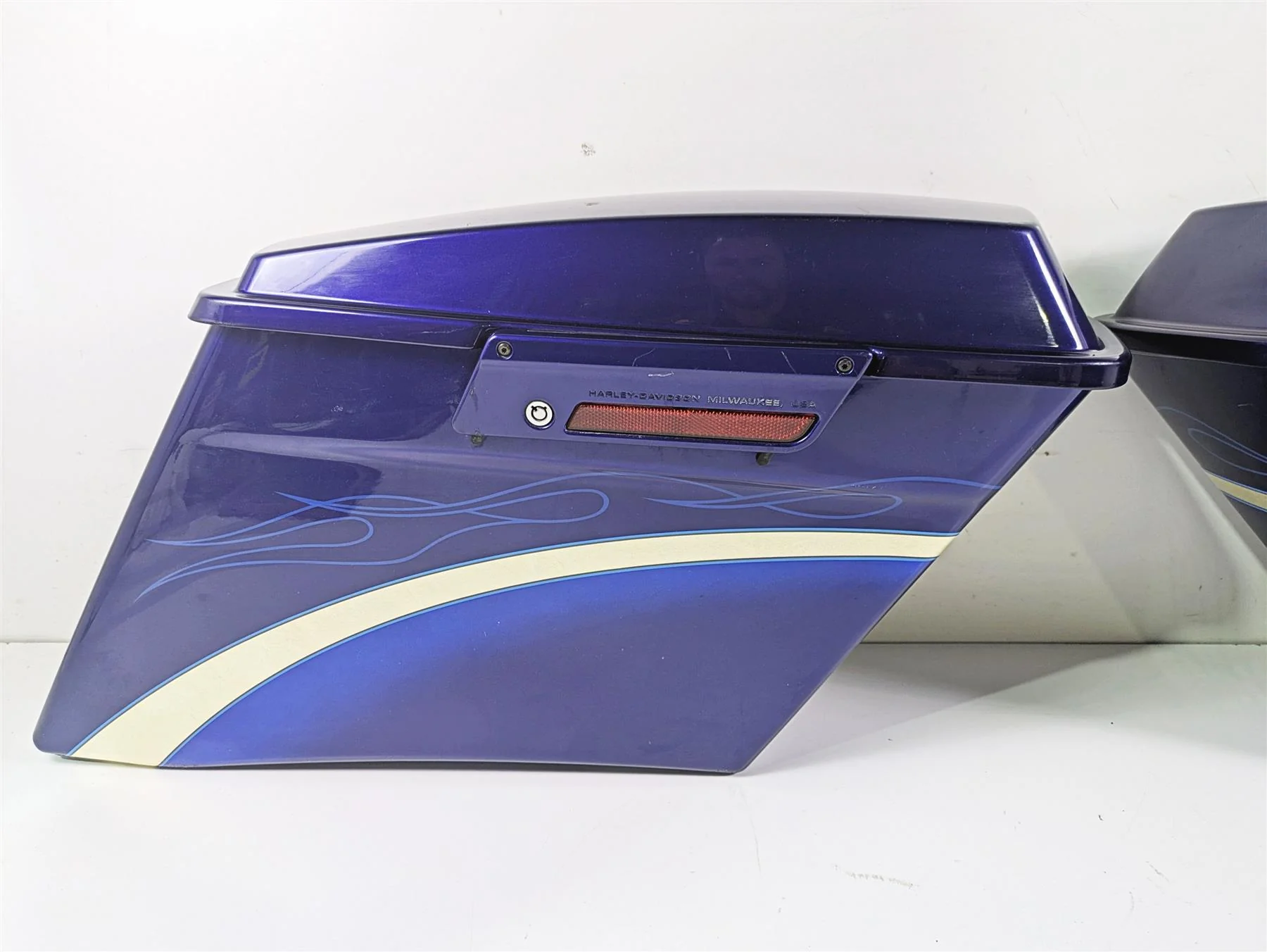 2010 Harley Touring FLHXSE CVO Street Glide Saddlebag Set Candy Condor 92464-10 - Image 4