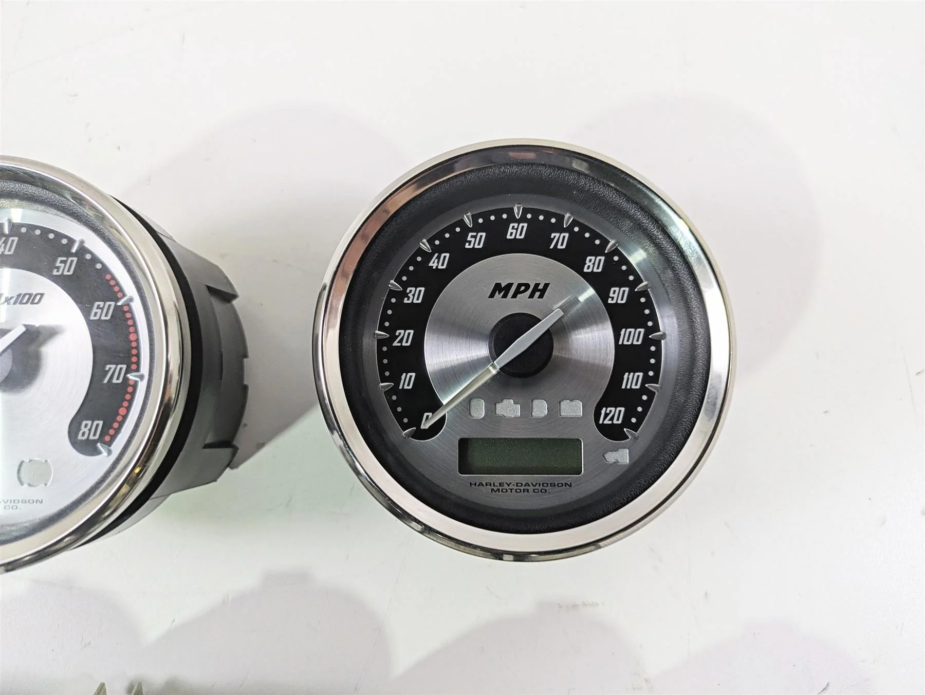 2010 Harley Touring FLHXSE CVO Street Glide Speedo Tacho Gauges Set 61k 67516-09 - Image 3