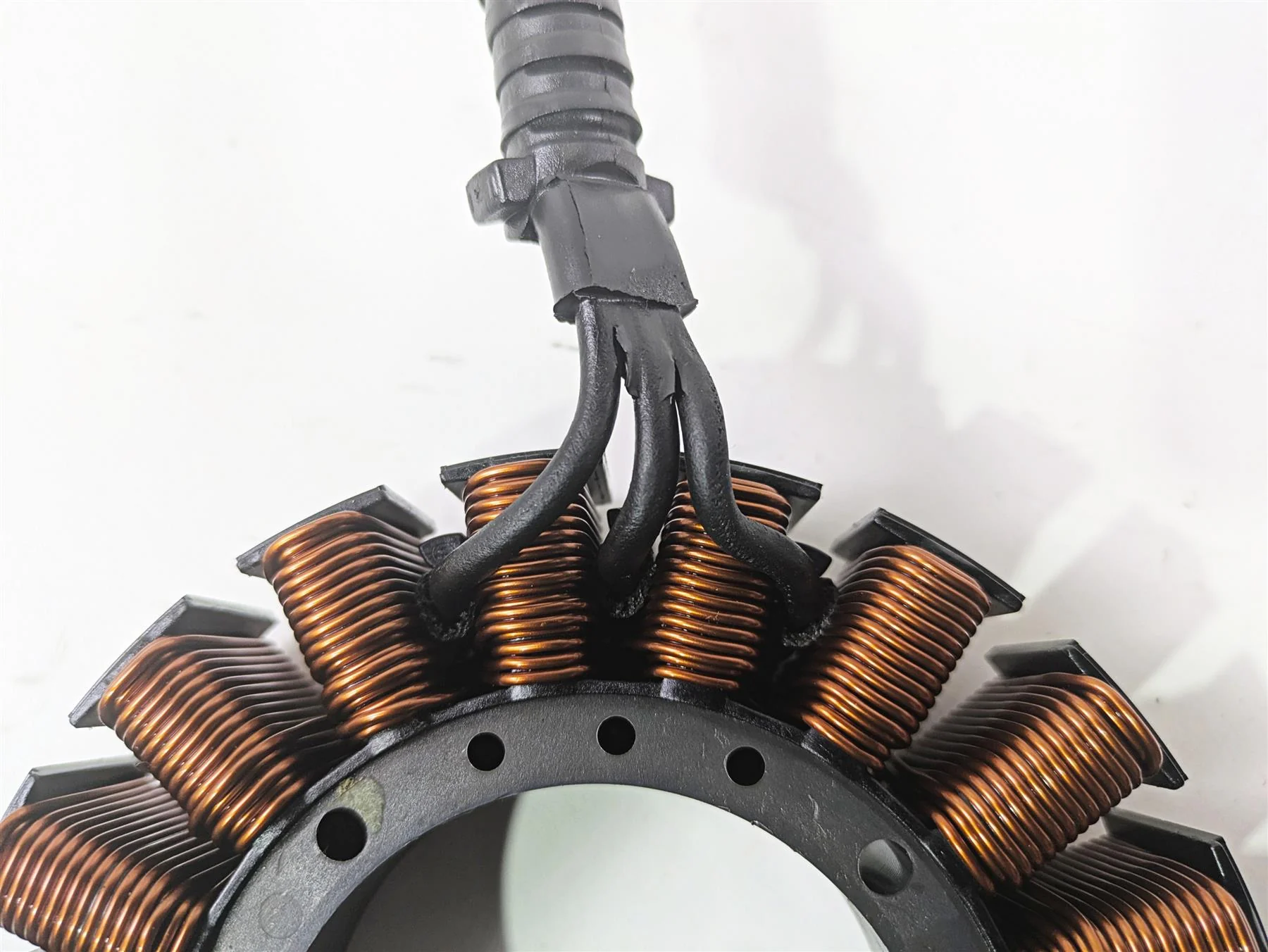 2010 Harley Touring FLHXSE CVO Street Glide Stator Alternator Generator 29987-06 - Image 9