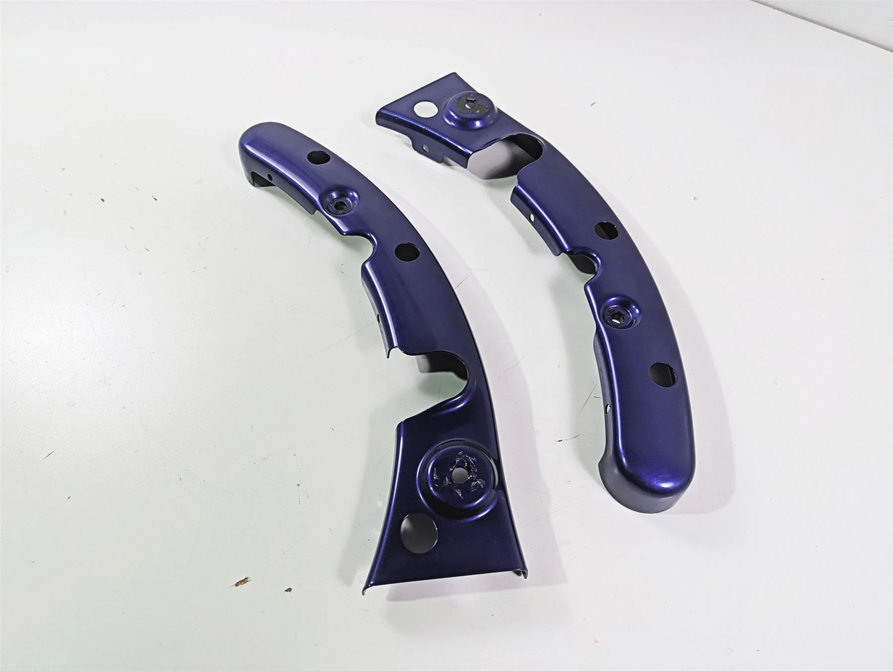 2010 Harley Touring FLHXSE CVO Street Glide Subframe Strut Covers 47502-09BDK - Image 10