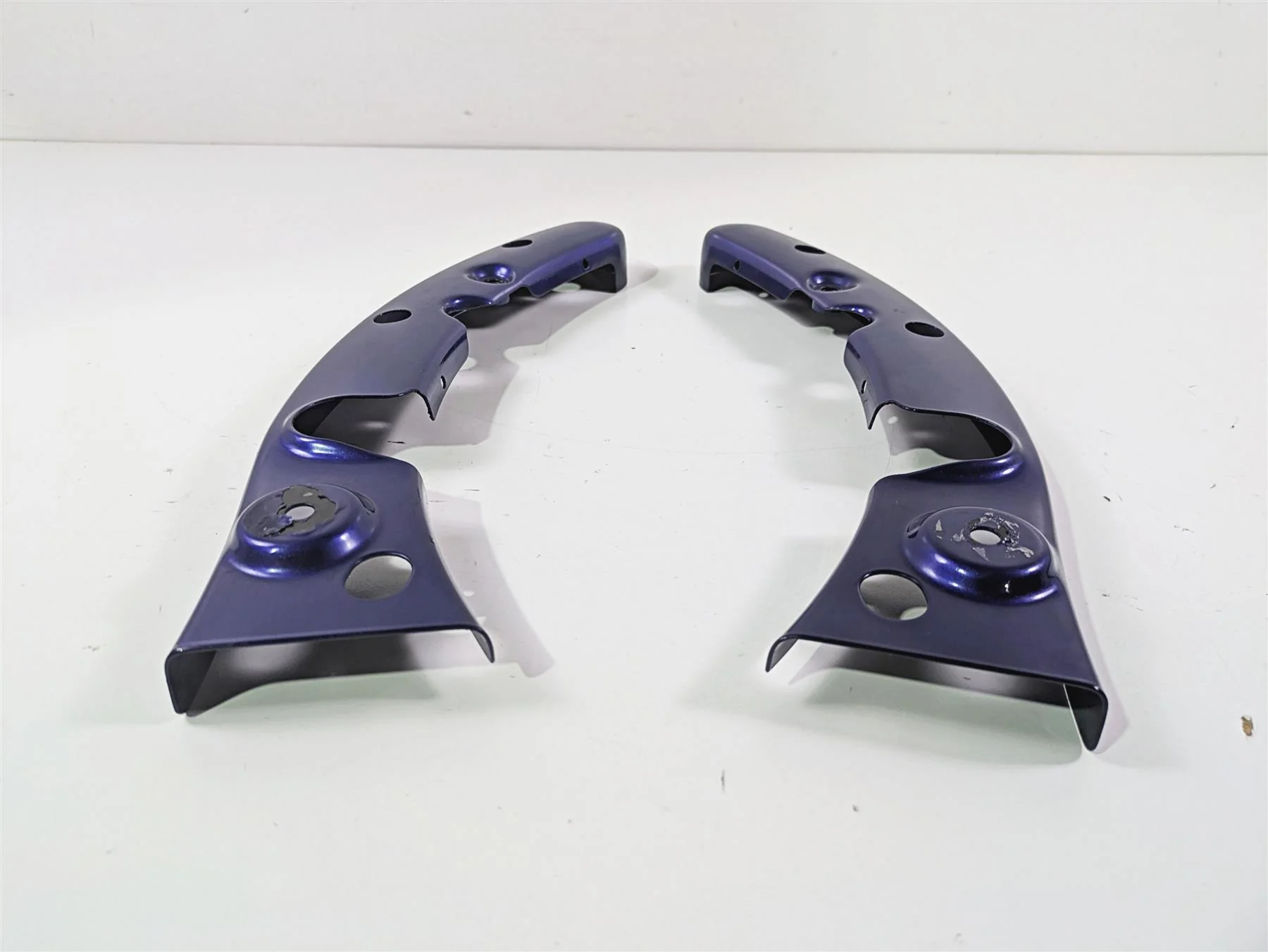 2010 Harley Touring FLHXSE CVO Street Glide Subframe Strut Covers 47502-09BDK - Image 7