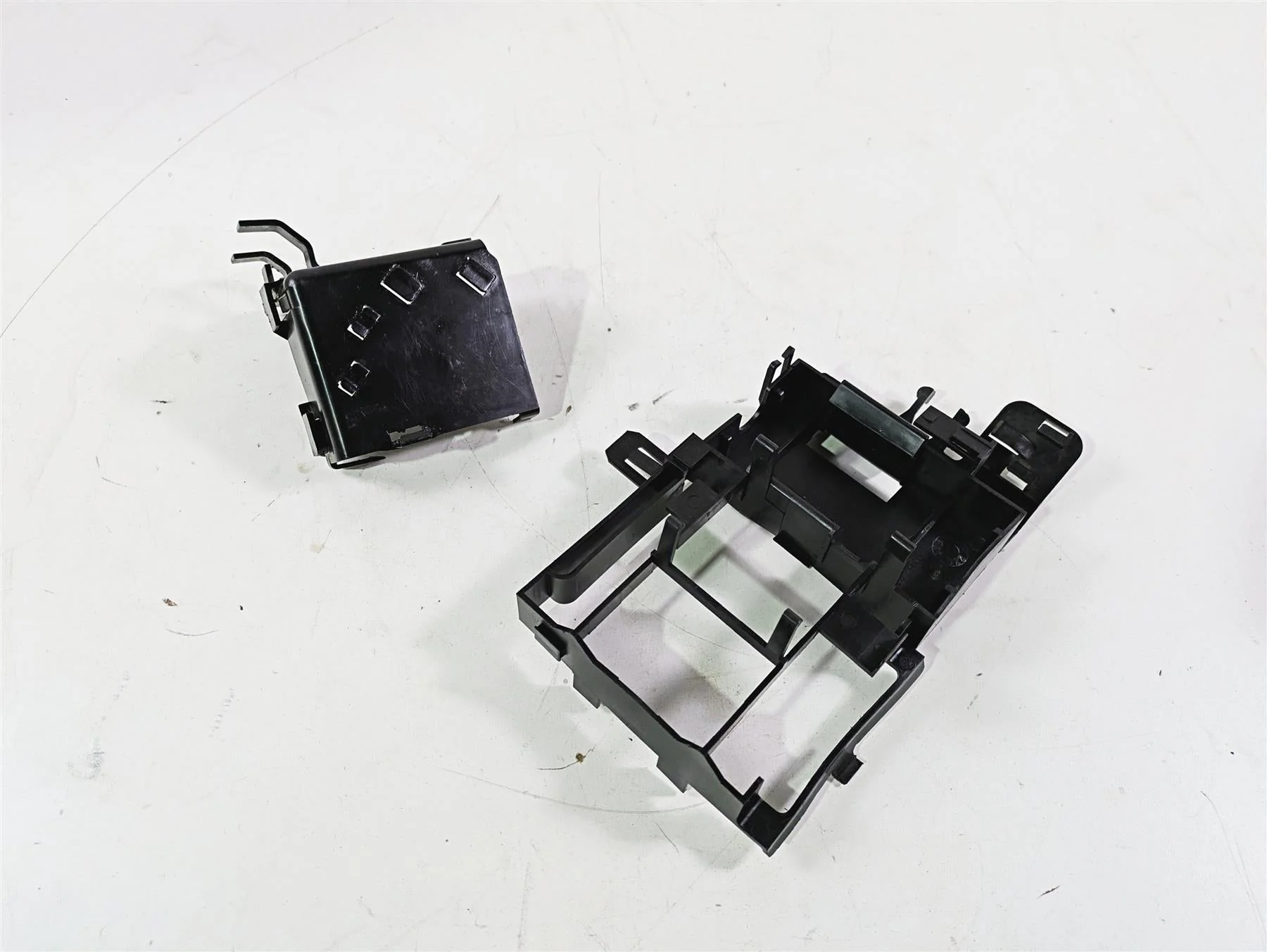 2010 Harley VRSCF Muscle Rod All Electric Plastic Holder In Set 70393-07 - Image 12