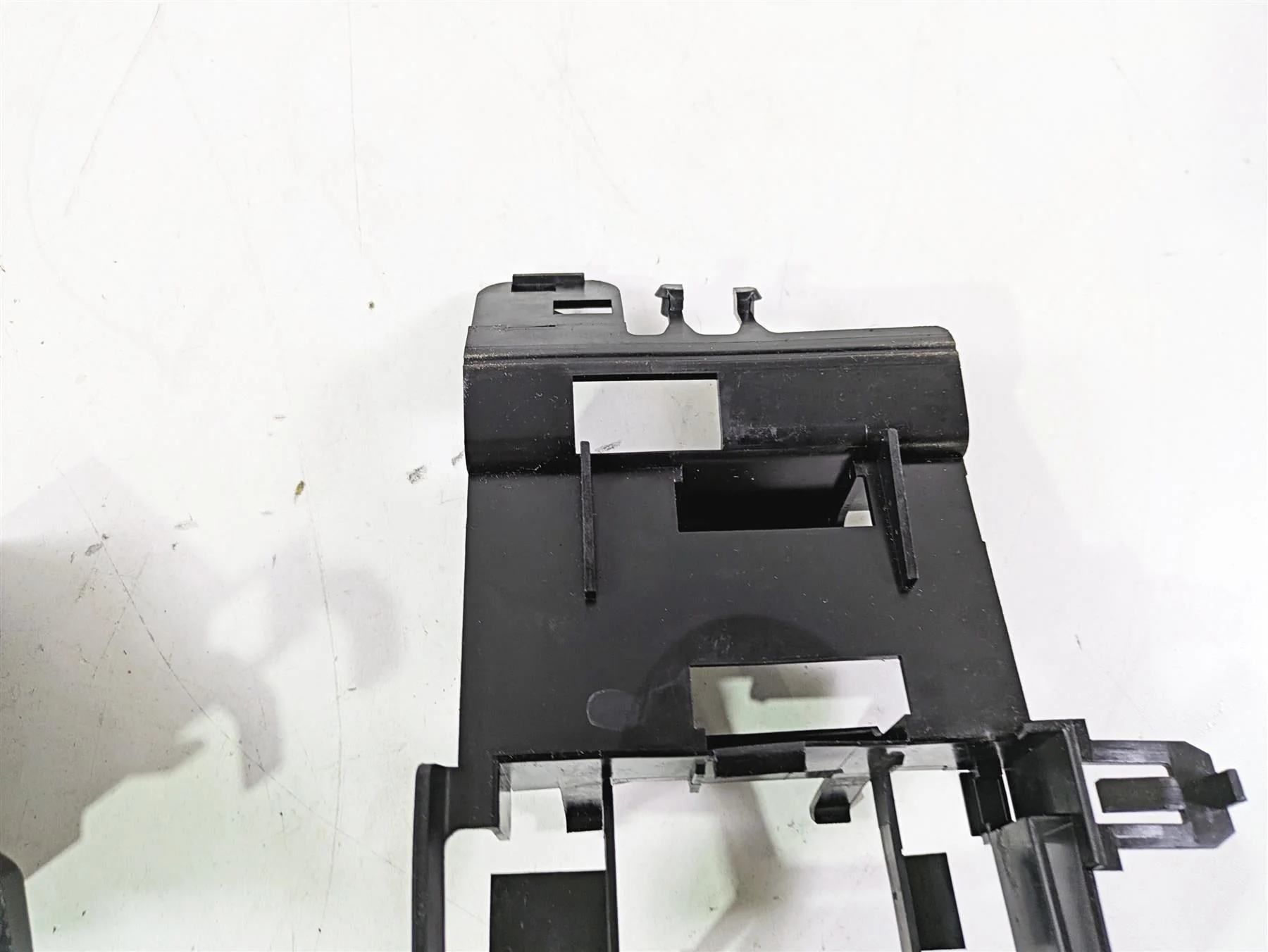 2010 Harley VRSCF Muscle Rod All Electric Plastic Holder In Set 70393-07 - Image 9