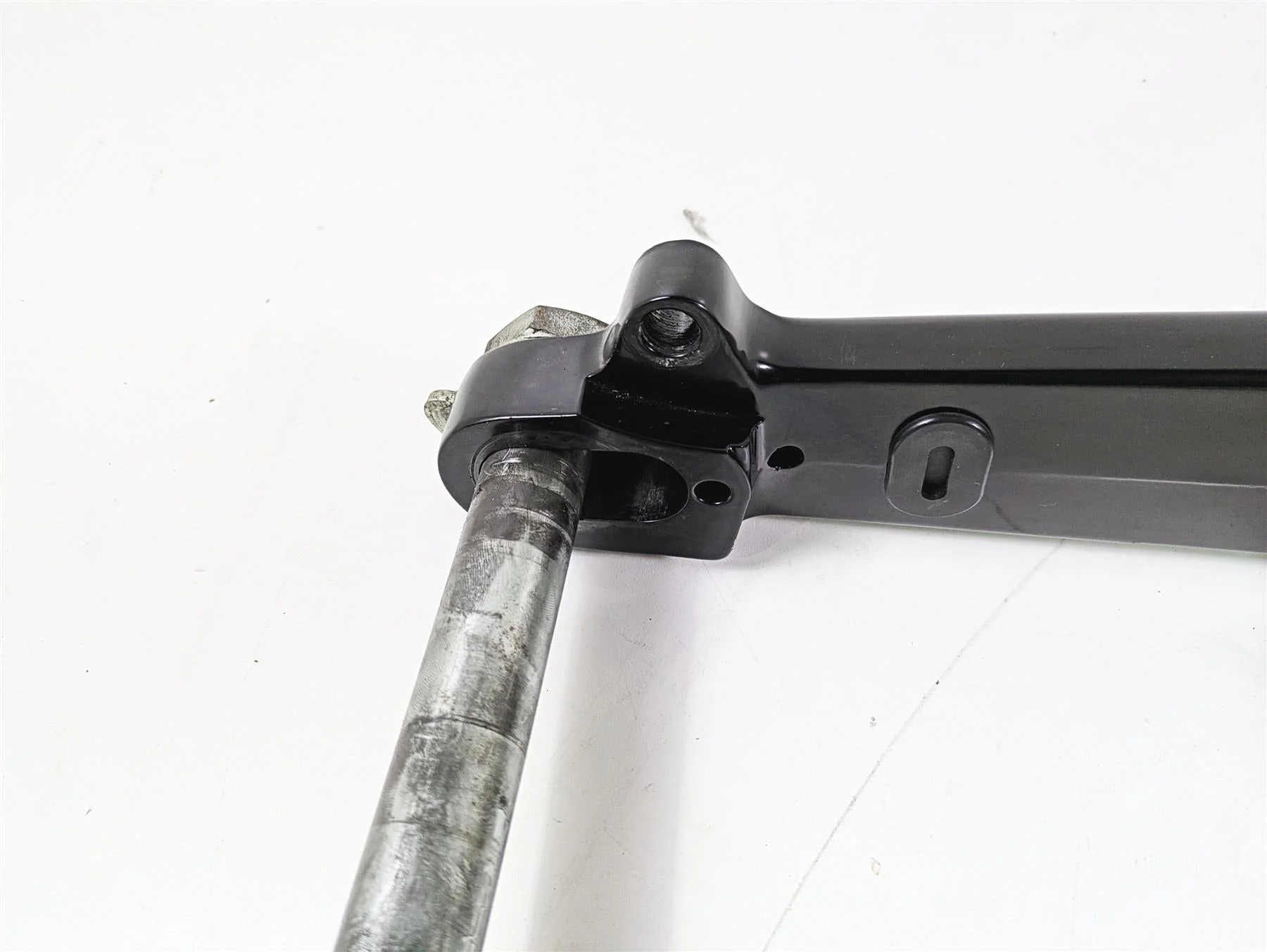 2010 Harley VRSCF Muscle Rod Black Swingarm Swing Arm & Guards 48606-07A - Image 7