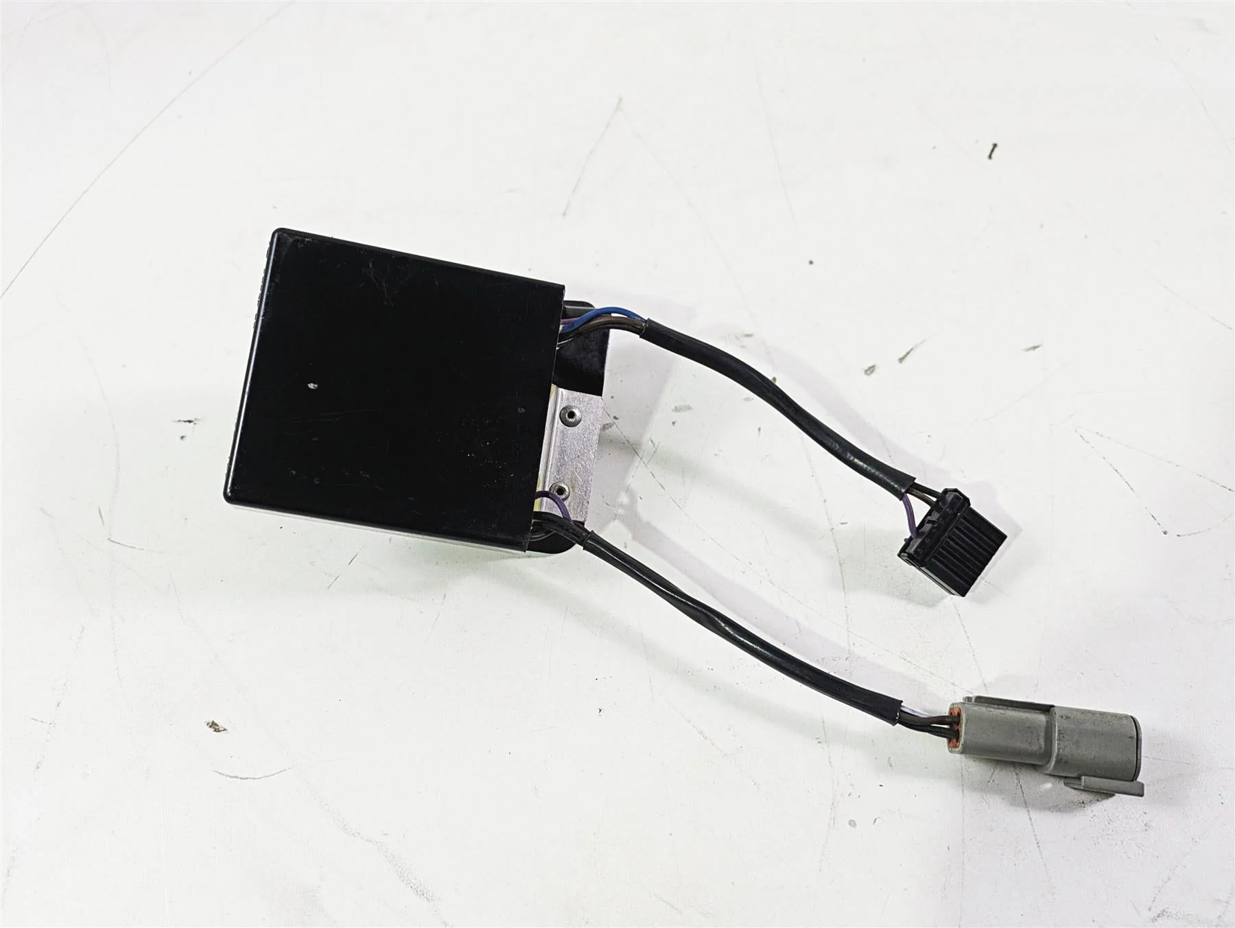 2010 Harley VRSCF Muscle Rod Blinker Turn Signal Module 69457-09