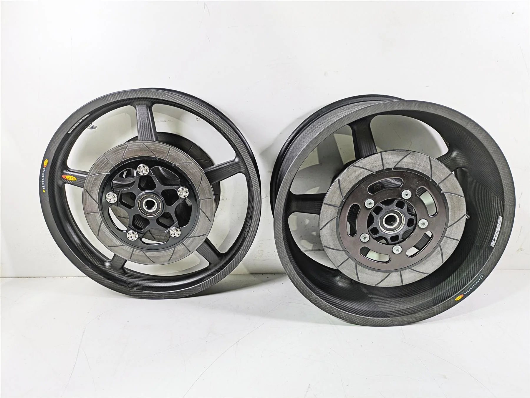 2010 Harley VRSCF Muscle Rod BST Blackstone Carbon Fiber Wheel Rim 19x3 18x8