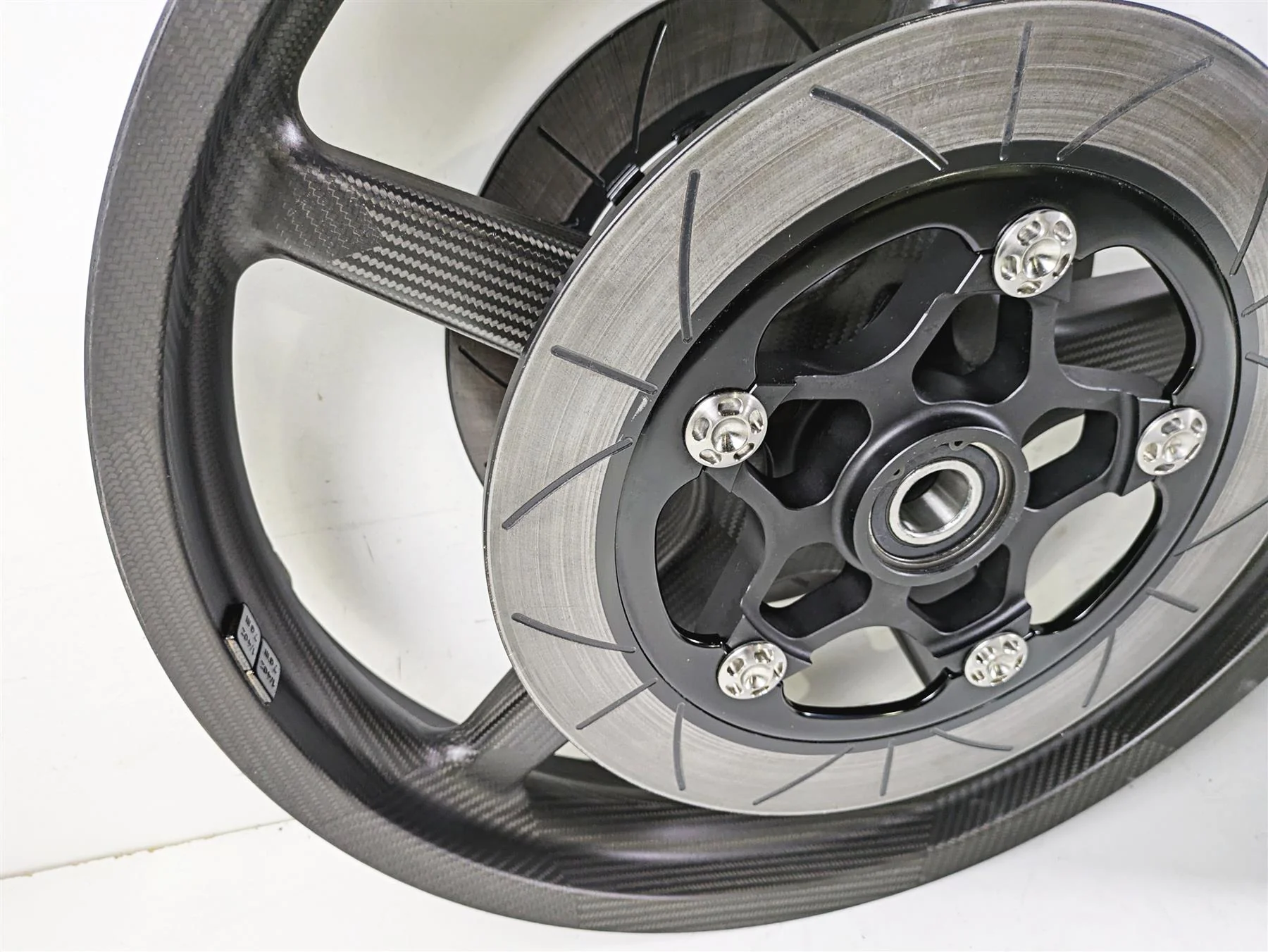 2010 Harley VRSCF Muscle Rod BST Blackstone Carbon Fiber Wheel Rim 19x3 18x8 - Image 12