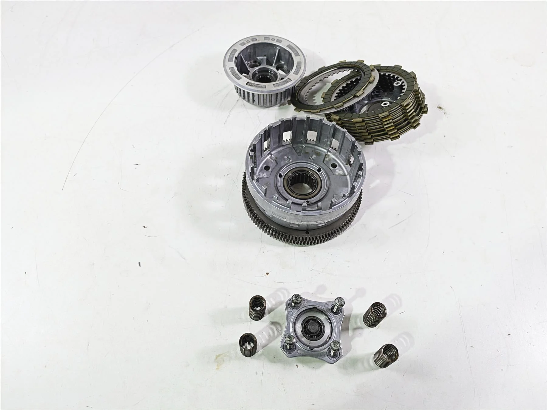 2010 Harley VRSCF Muscle Rod Clutch Basket Friction Disc Set 36699-01KB
