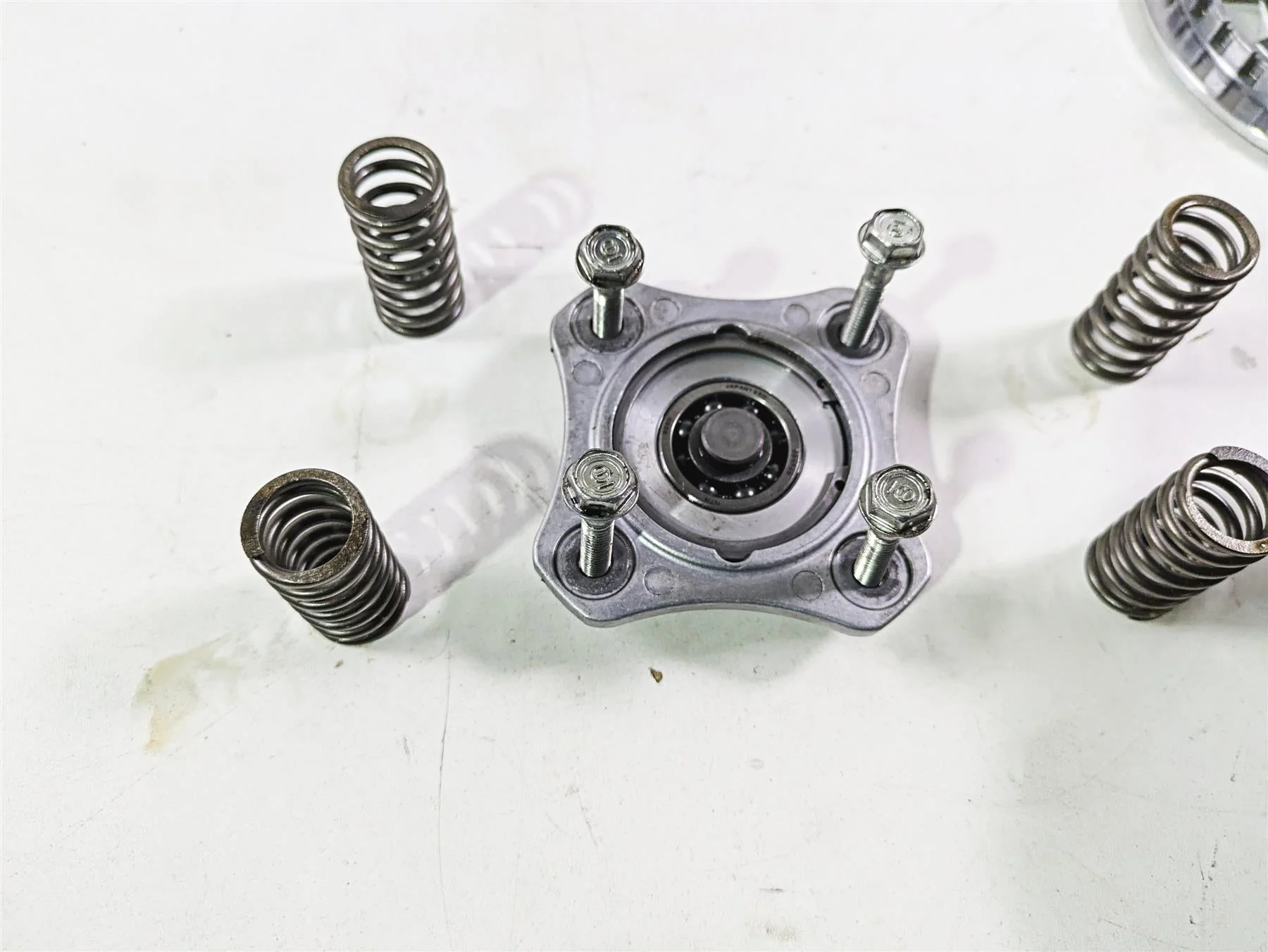 2010 Harley VRSCF Muscle Rod Clutch Basket Friction Disc Set 36699-01KB - Image 11
