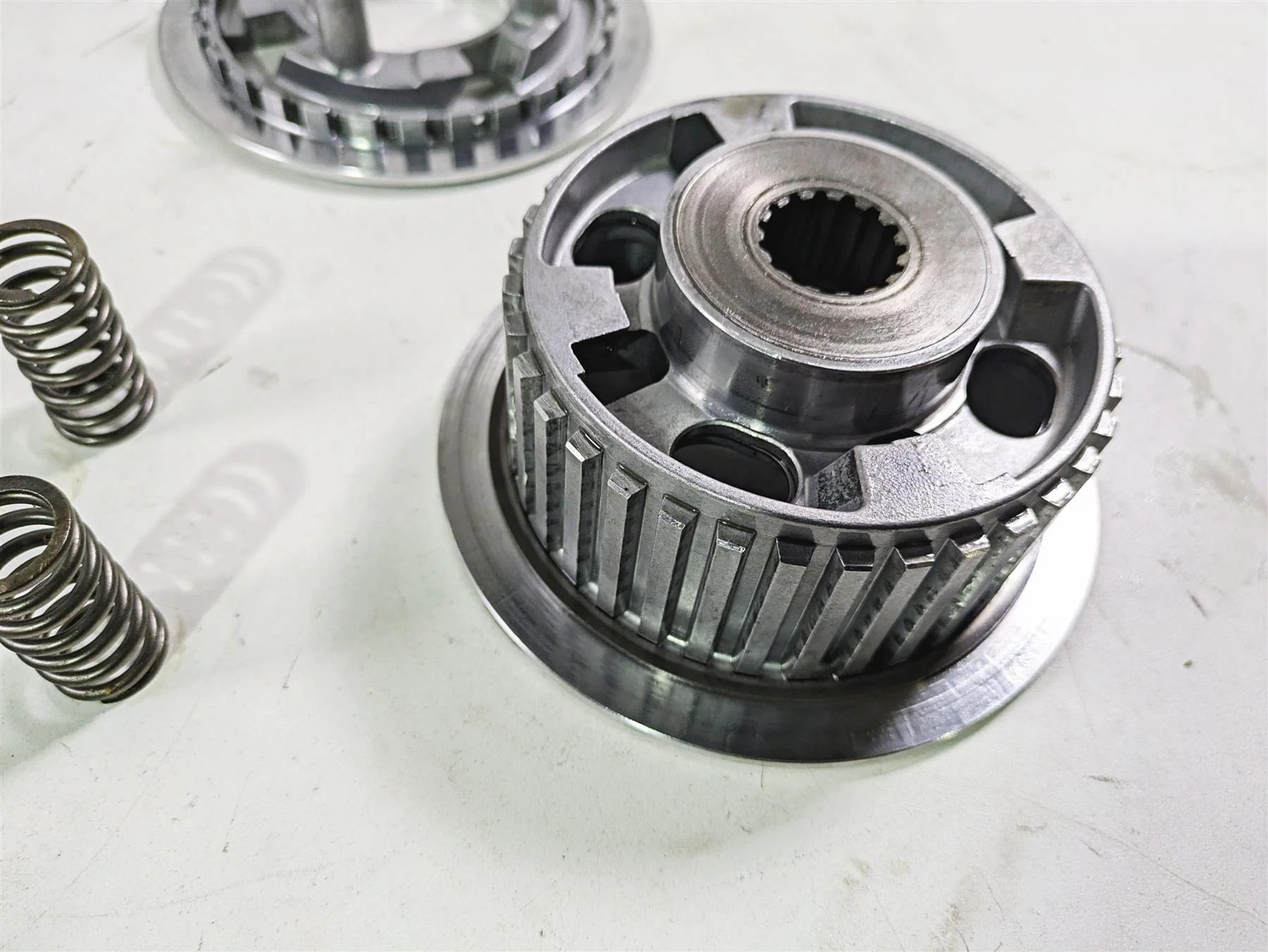 2010 Harley VRSCF Muscle Rod Clutch Basket Friction Disc Set 36699-01KB - Image 12