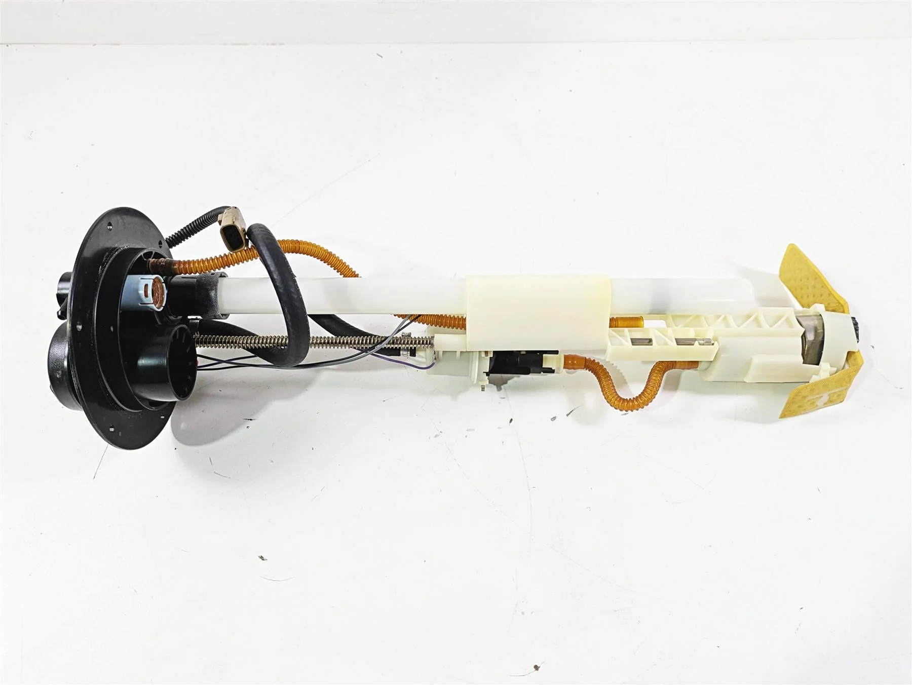 2010 Harley VRSCF Muscle Rod Fuel Gas Petrol Pump - Tested 75310-07