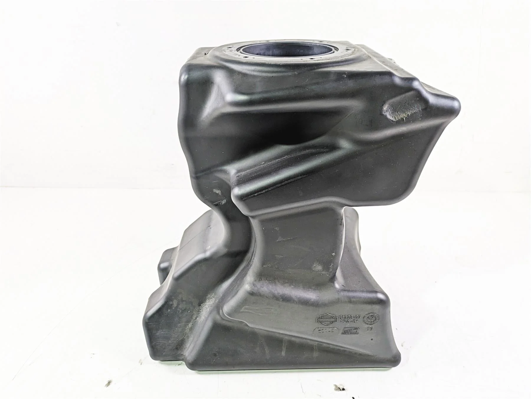 2010 Harley VRSCF Muscle Rod Fuel Gas Petrol Tank 62921-07