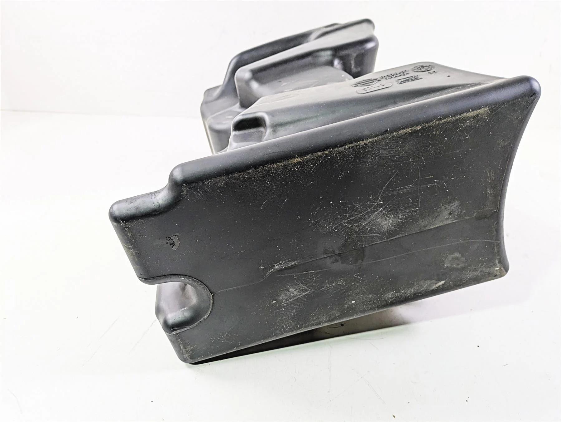 2010 Harley VRSCF Muscle Rod Fuel Gas Petrol Tank 62921-07 - Image 10