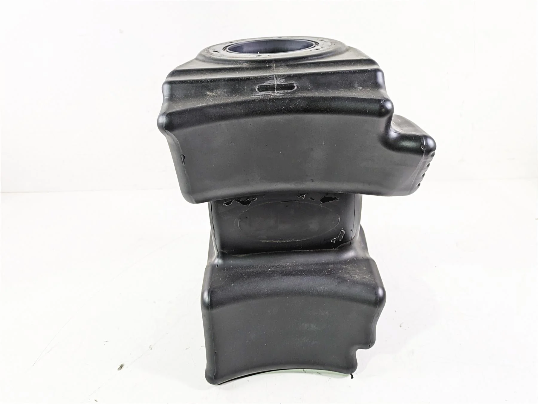 2010 Harley VRSCF Muscle Rod Fuel Gas Petrol Tank 62921-07 - Image 2