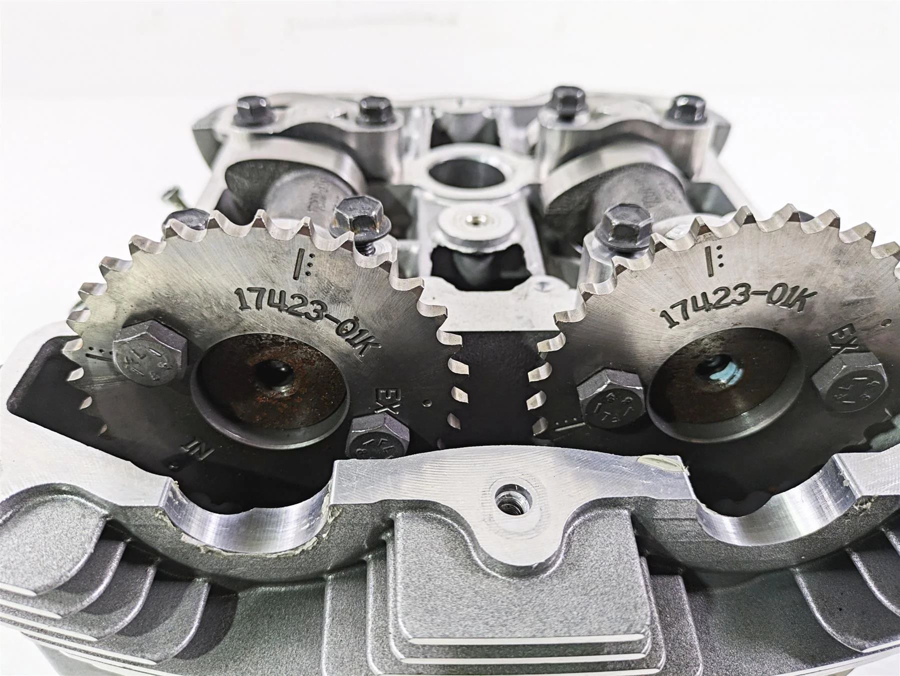 2010 Harley VRSCF Muscle Rod Rear Cylinderhead Cylinder Head Cam Shafts 17246-09 - Image 10