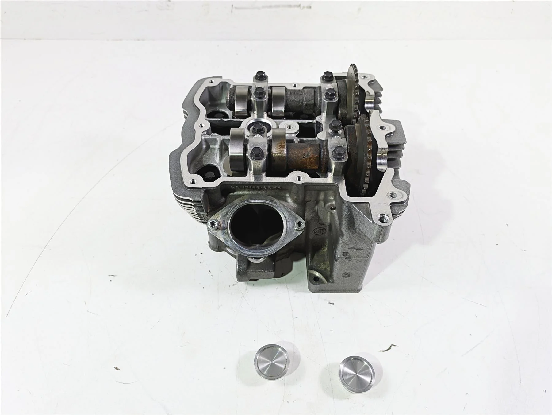 2010 Harley VRSCF Muscle Rod Rear Cylinderhead Cylinder Head Cam Shafts 17246-09 - Image 2