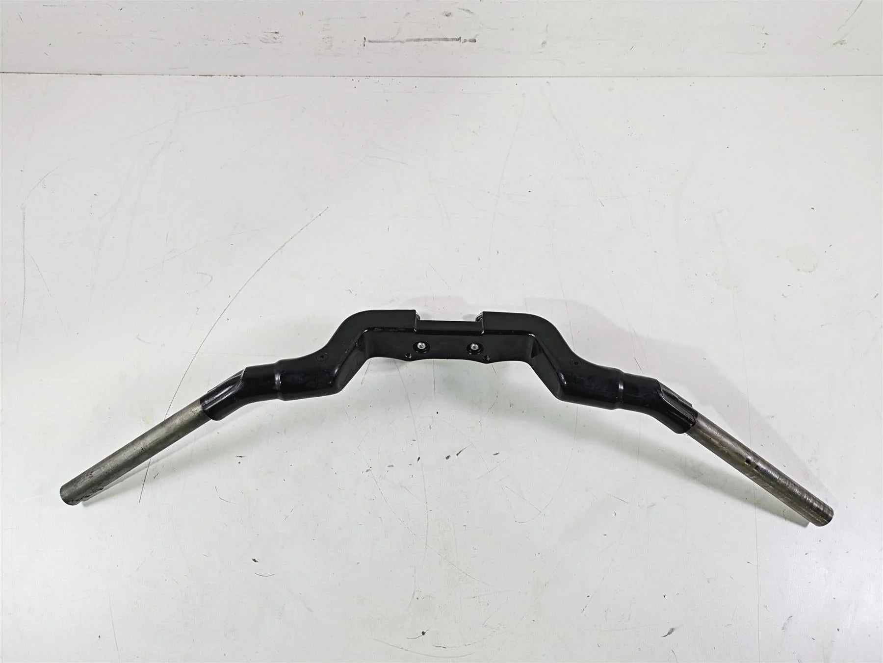 2010 Harley VRSCF Muscle Rod Slightly Bent Handlebar Handle Bar 56012-09 - Image 4