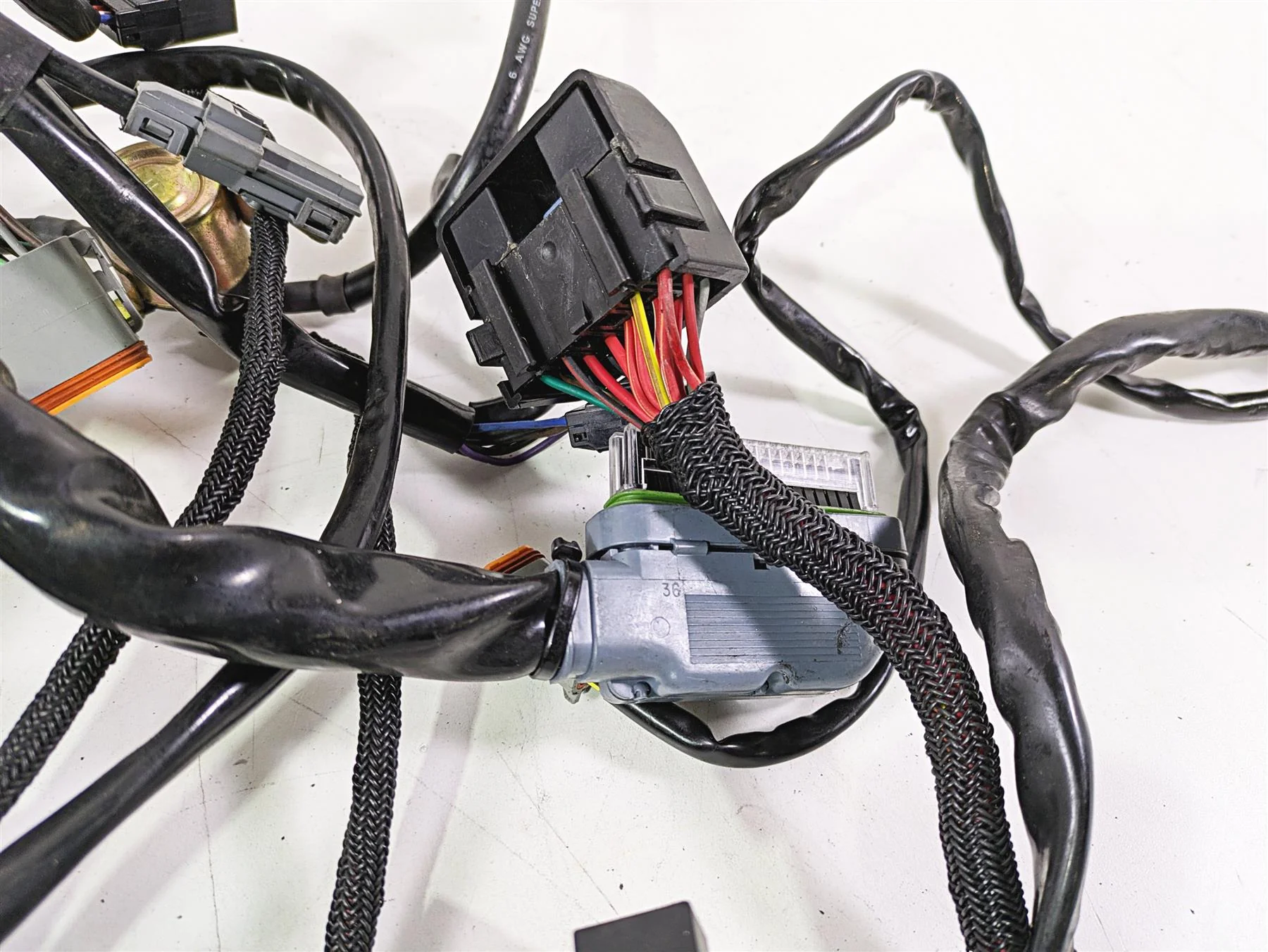 2010 Harley VRSCF Muscle Rod Wiring Harness Loom No Abs -  For Parts 70125-08A - Image 10