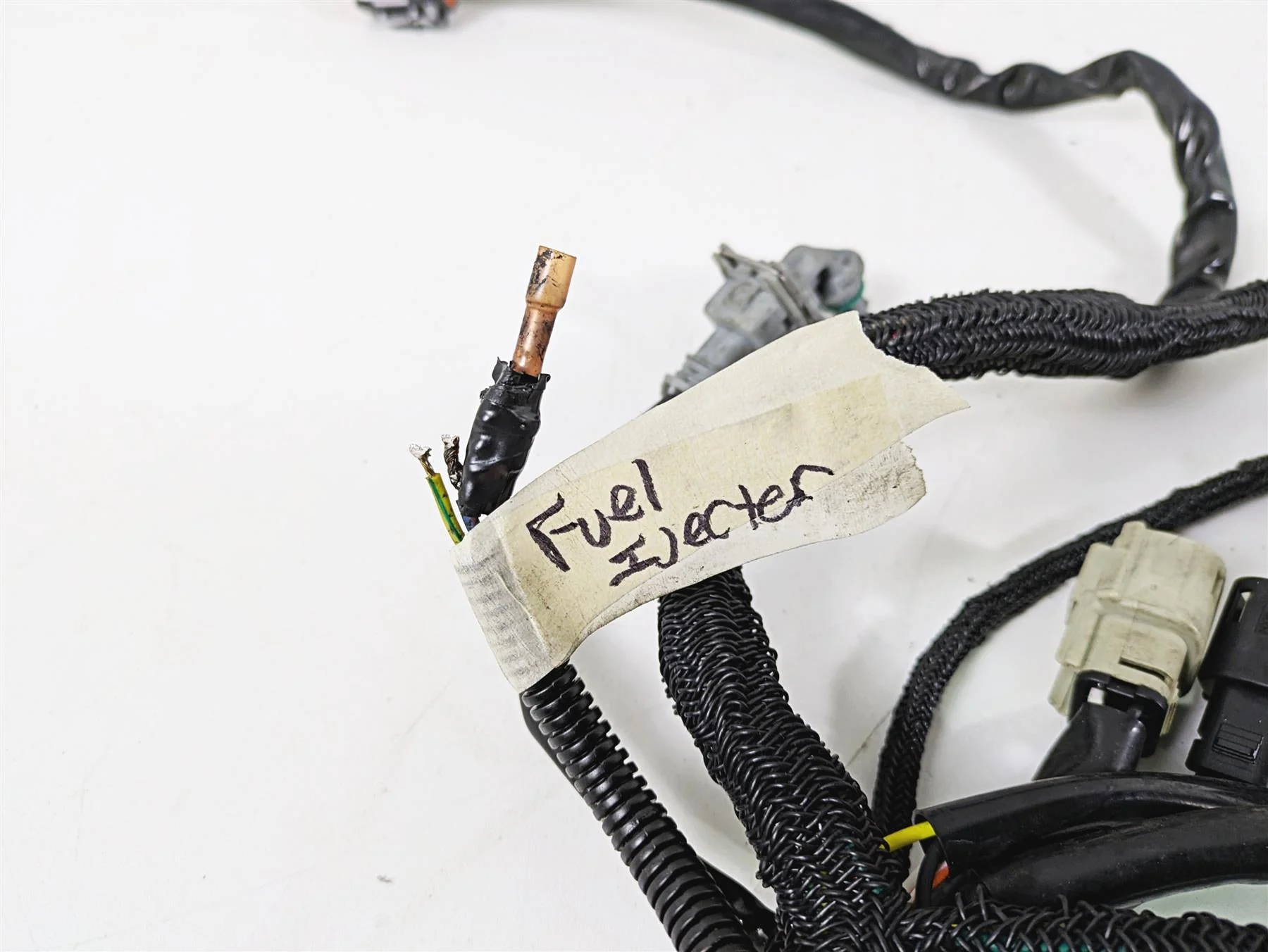 2010 Harley VRSCF Muscle Rod Wiring Harness Loom No Abs -  For Parts 70125-08A - Image 3
