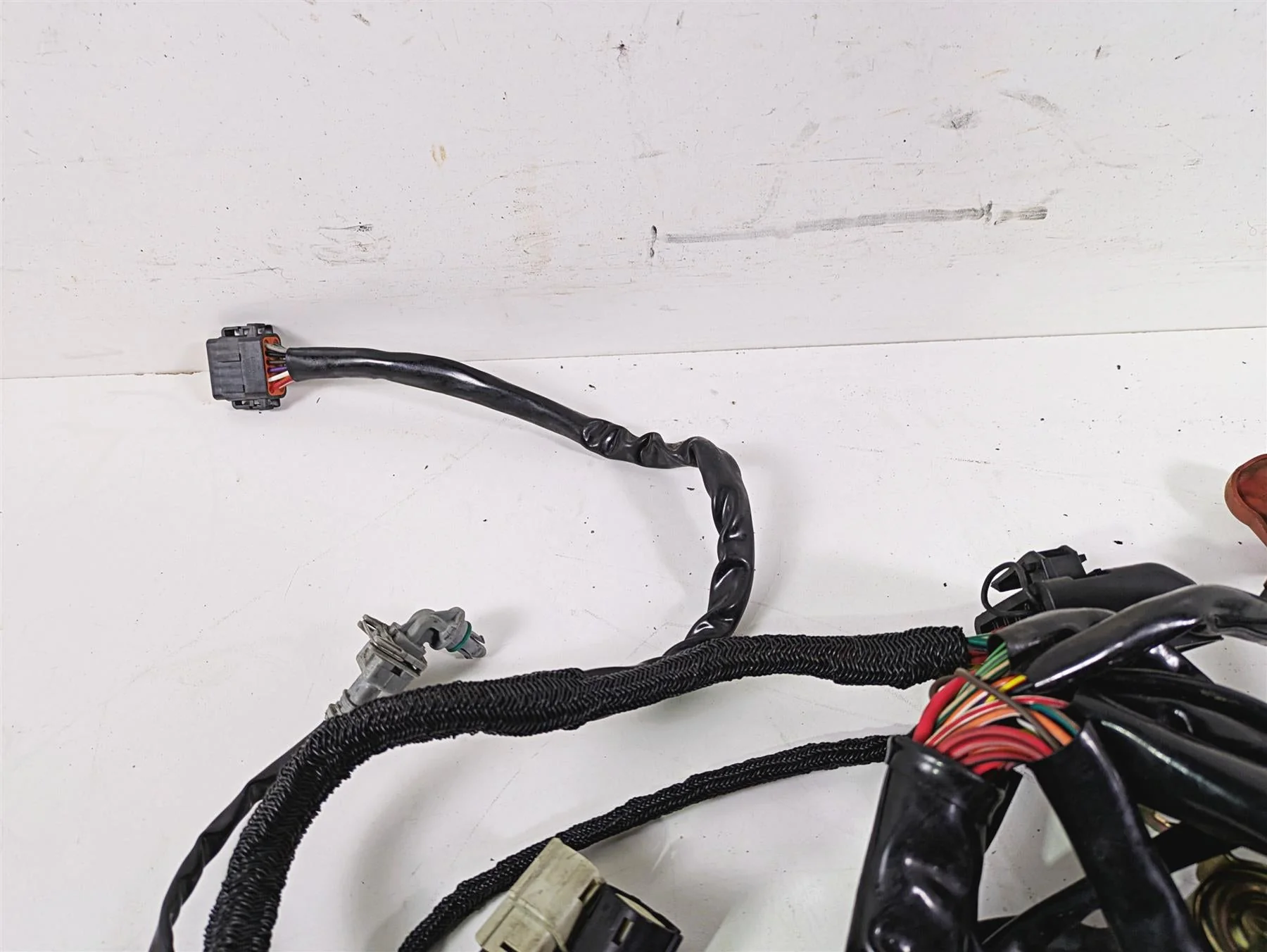2010 Harley VRSCF Muscle Rod Wiring Harness Loom No Abs -  For Parts 70125-08A - Image 6
