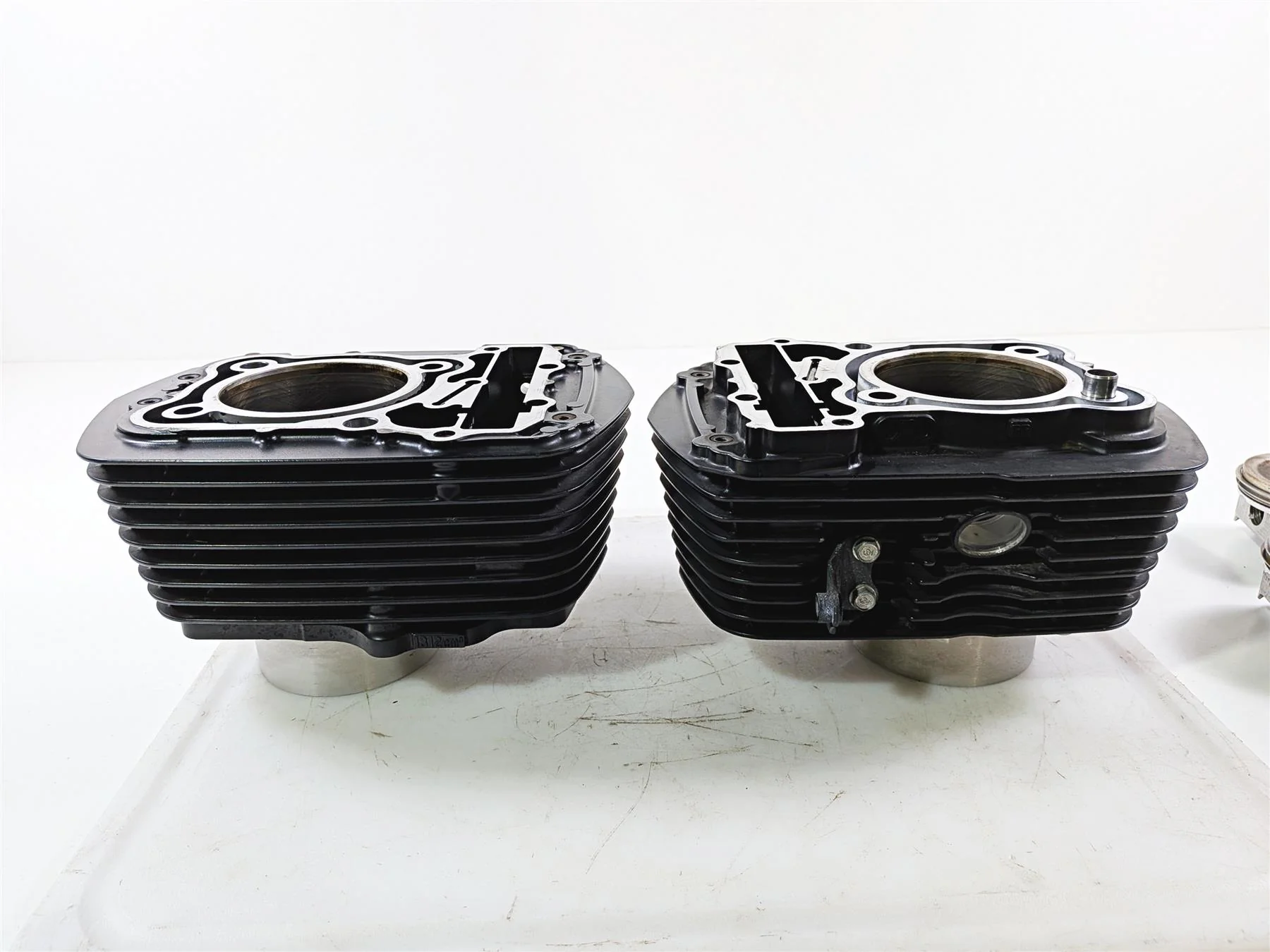 2010 Honda VT1300 CR Stateline Front Rear Cylinder Jug Piston Set 12110-MFY-A00 - Image 10