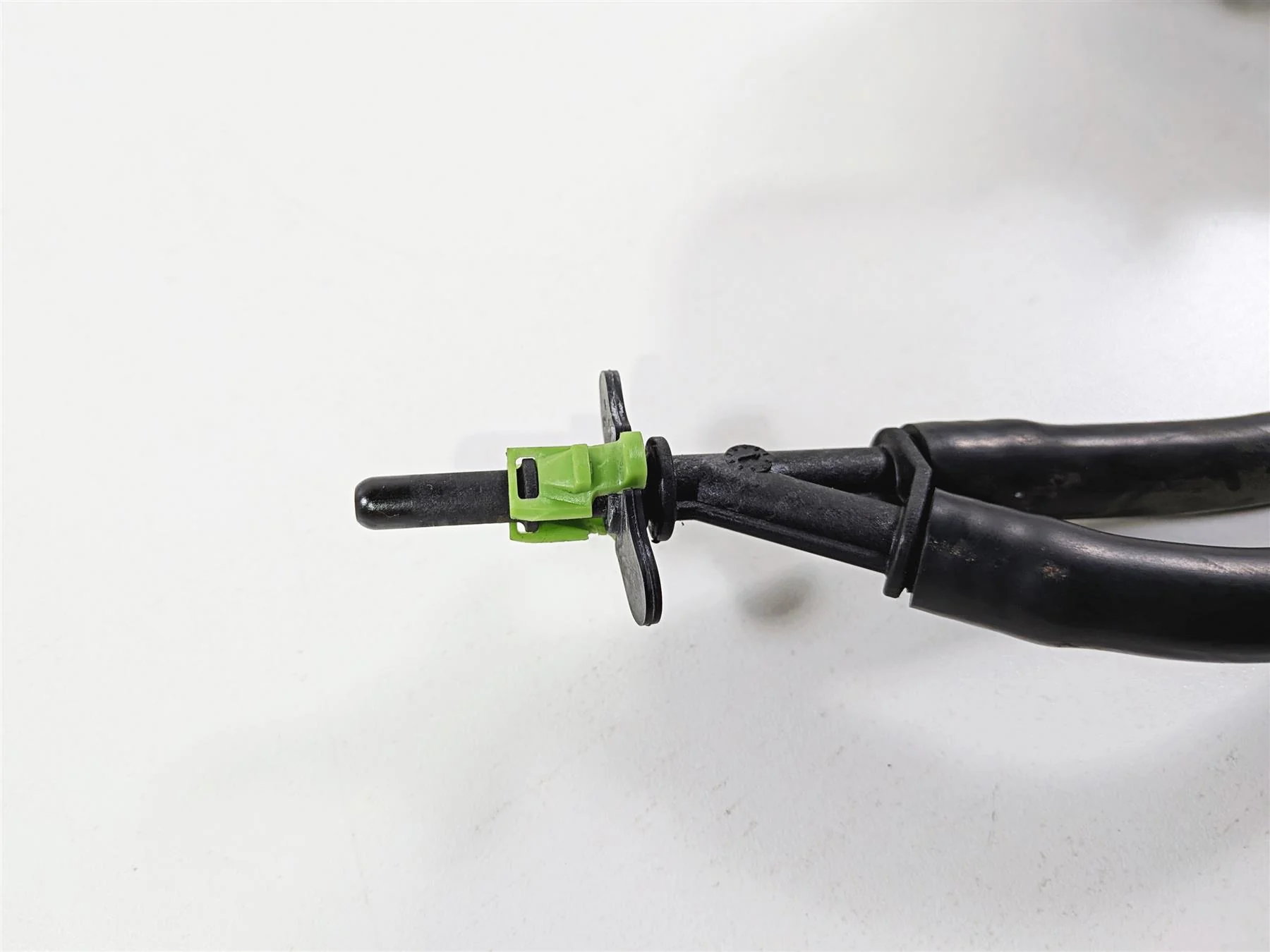 2010 Honda VT1300 CR Stateline Intake Manifold & Fuel Injectors  17111-MFR-670 - Image 12