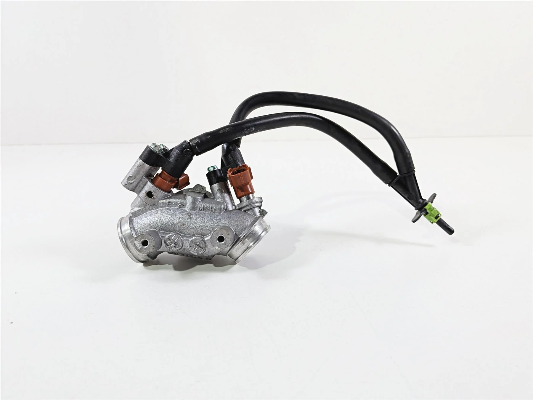 2010 Honda VT1300 CR Stateline Intake Manifold & Fuel Injectors  17111-MFR-670 - Image 5