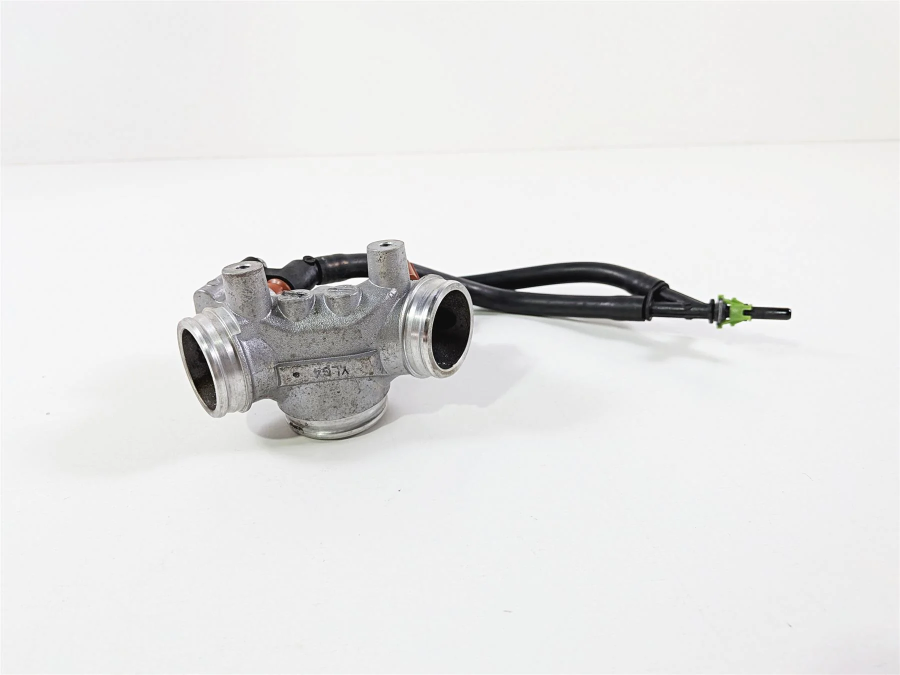 2010 Honda VT1300 CR Stateline Intake Manifold & Fuel Injectors  17111-MFR-670 - Image 9