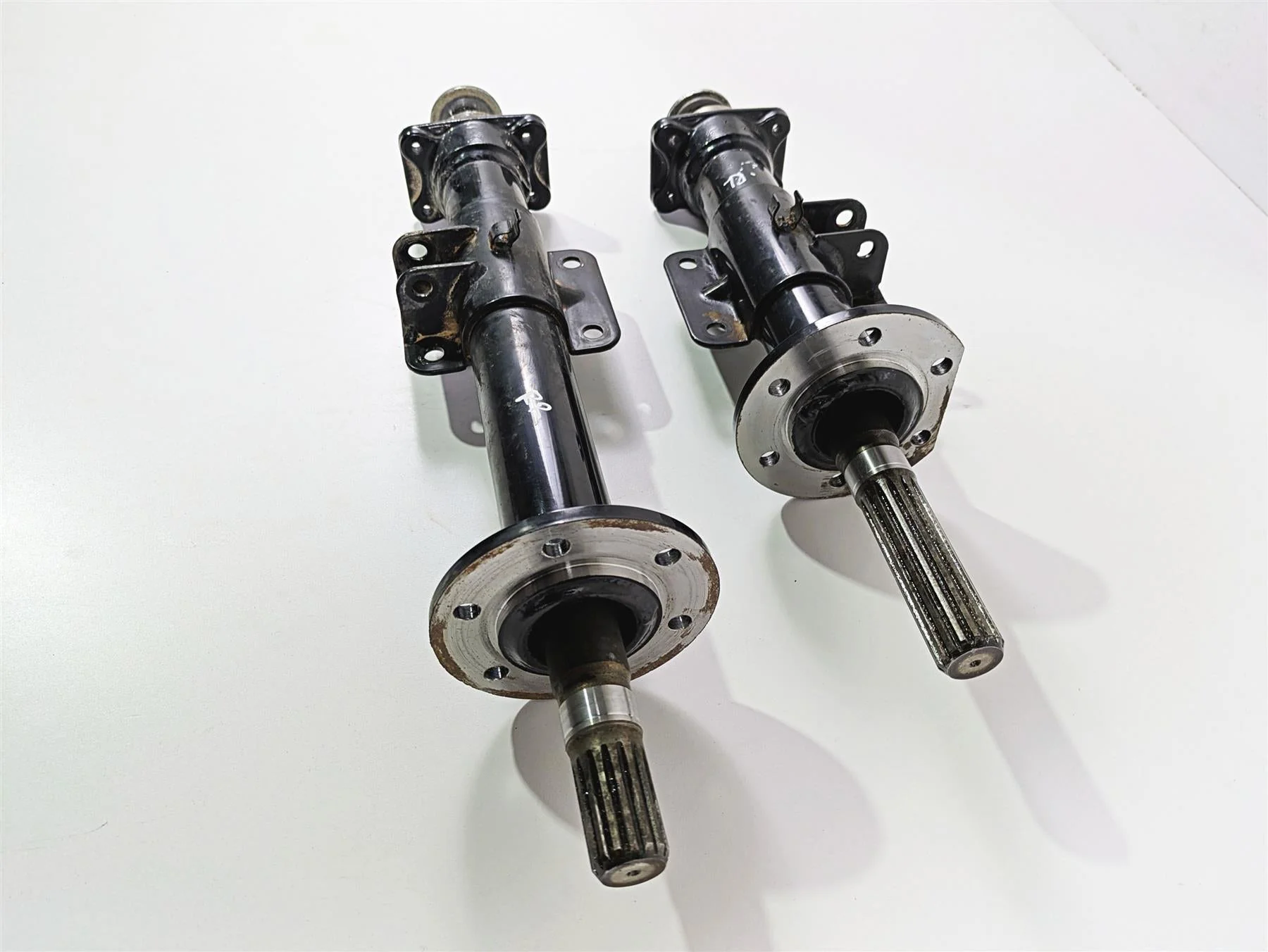 2010 Kawasaki 610 4x4 Mule  Rear Left & Right Axle Set 31064-0037 31064-0038 - Image 3