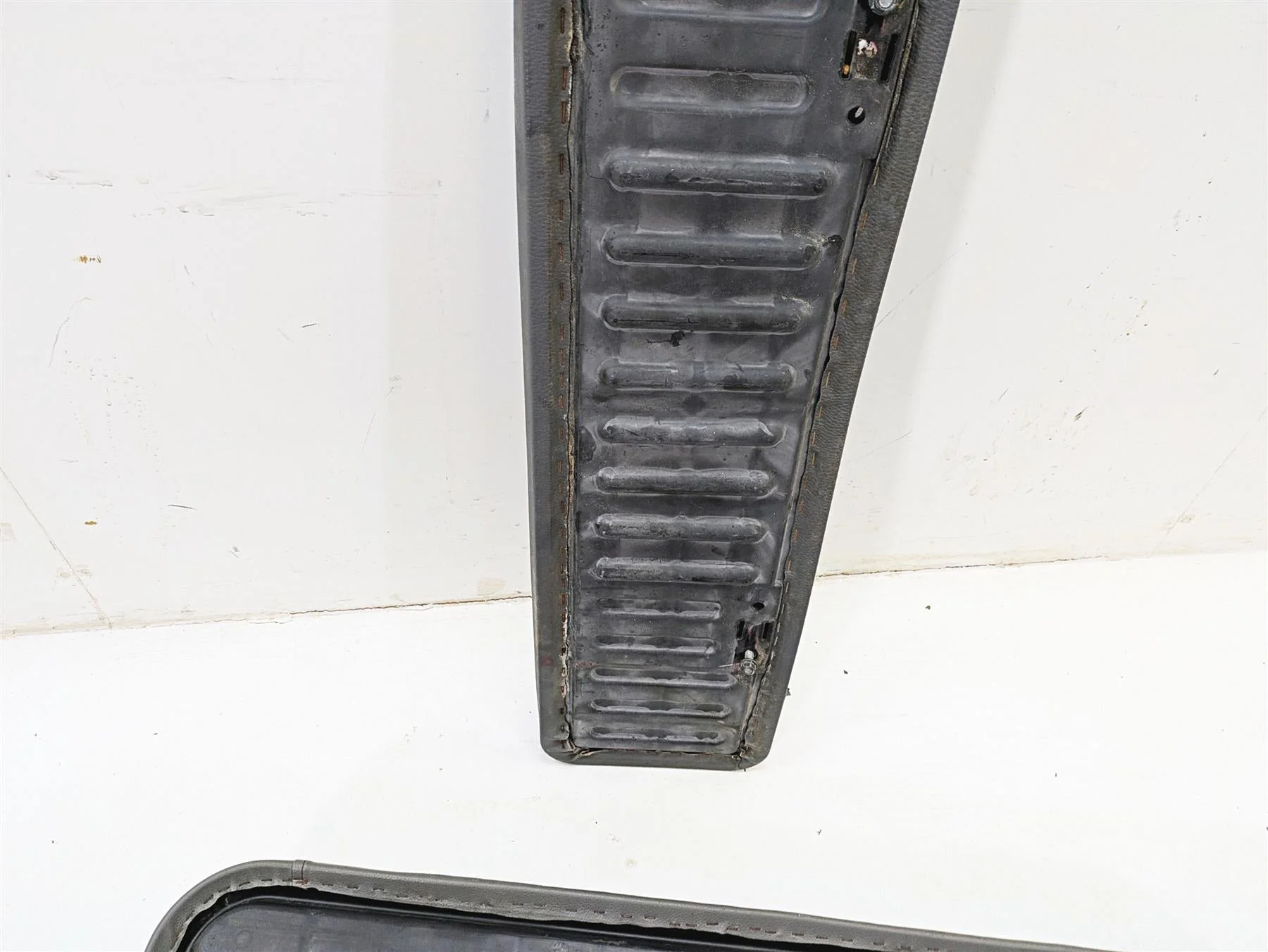 2010 Kawasaki 610 4x4 Mule Seat Bench Pad Cushion Set 53066-0115 53066-0269 - Image 9