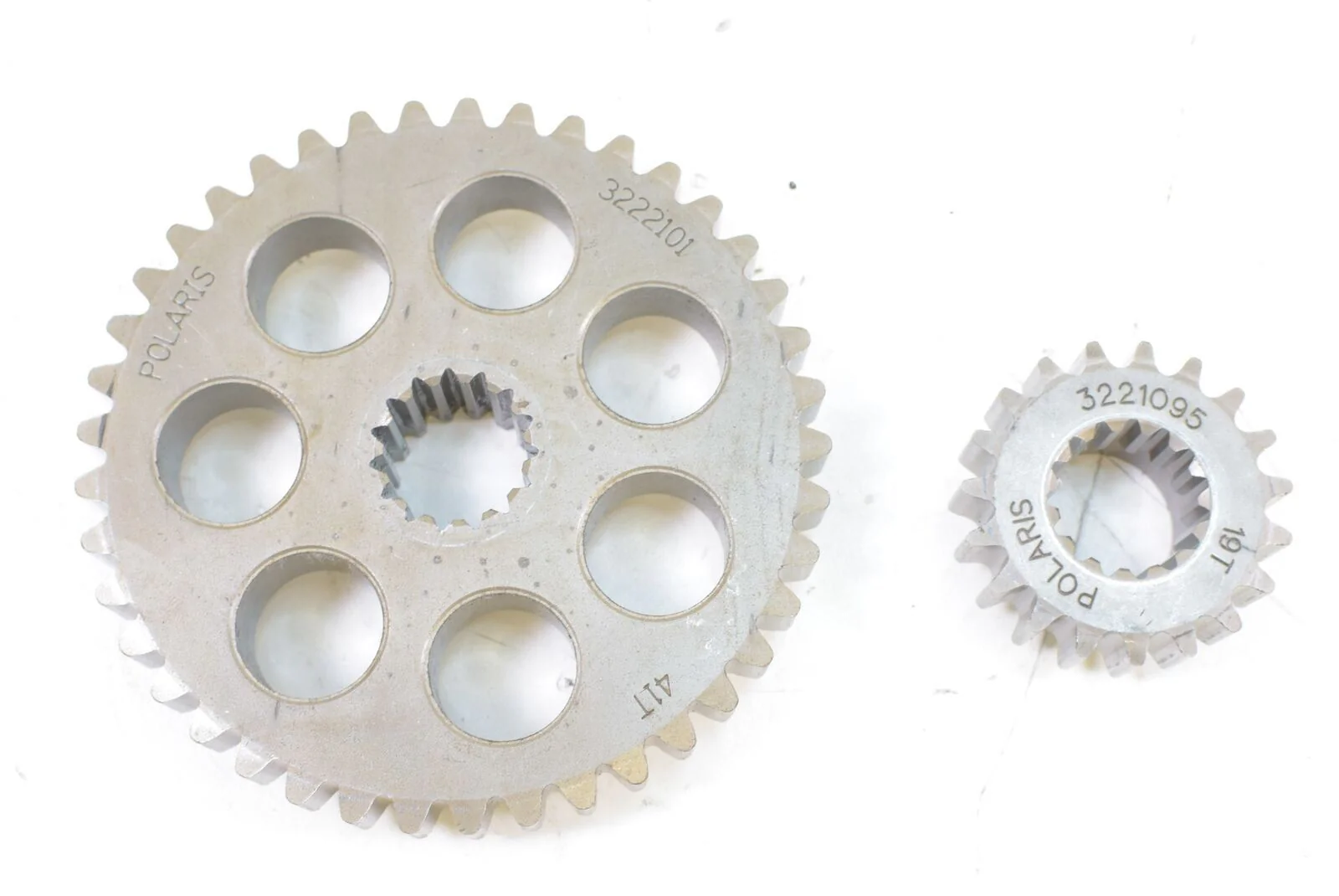 2010 Polaris Dragon RMK 800 S10PG8ESA Chain Gears Case Secondary Drive 5136088 - Image 8