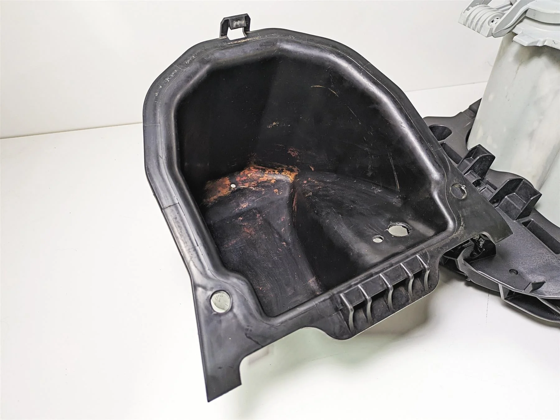 2010 Sea-Doo 4-Tec RXT 215 Center Storage Deck Cover Fairing 291003017 291004595 - Image 5