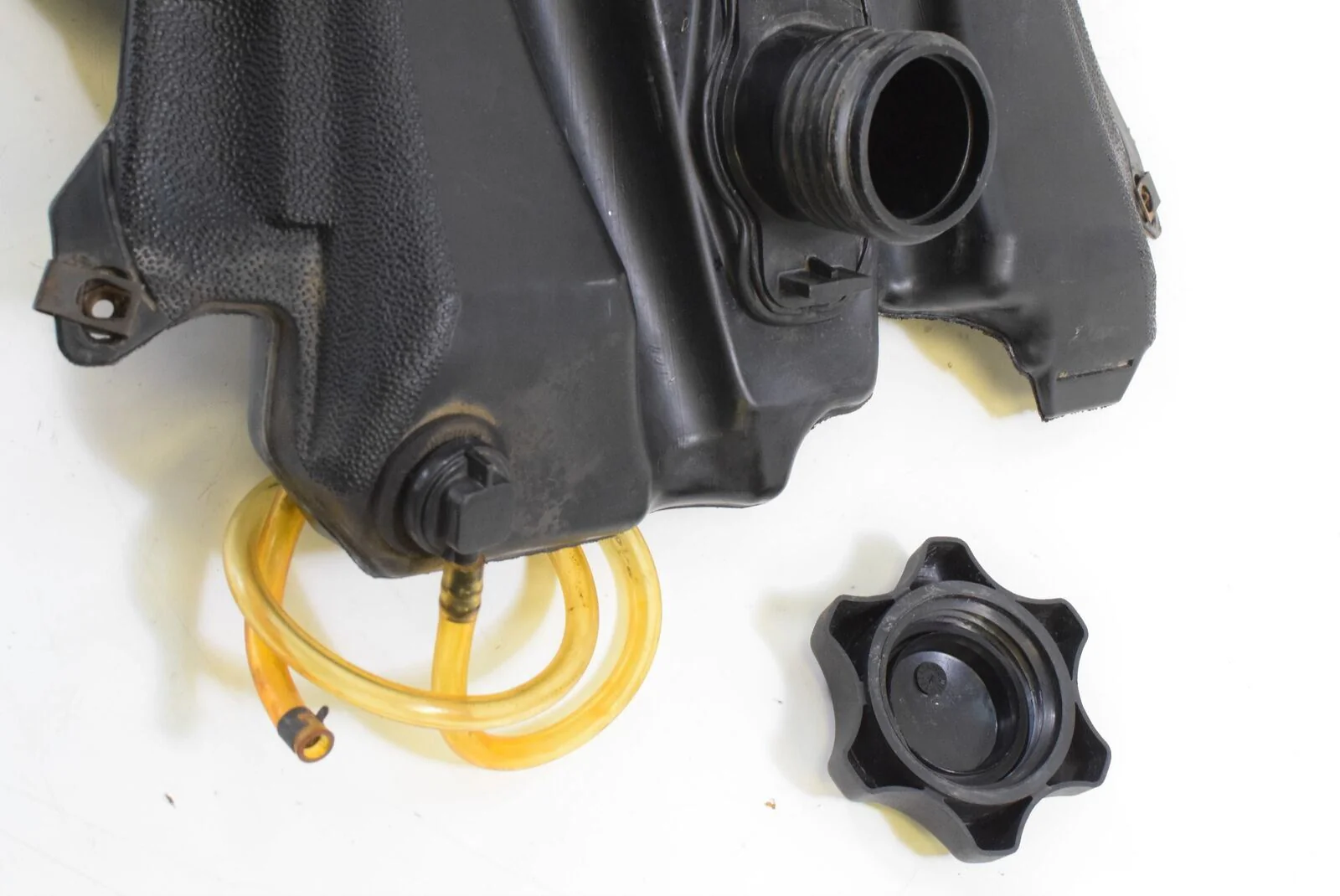 2010 Ski-Doo Summit X 800R PTEK Fuel Gas Petrol Tank 513033575 - Image 10