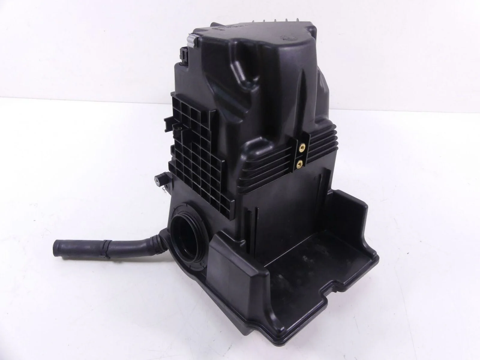 2011 BMW R1200GS R 1200 GS K25 Air Box Cleaner Breather & Ducts 13717720354 - Image 5