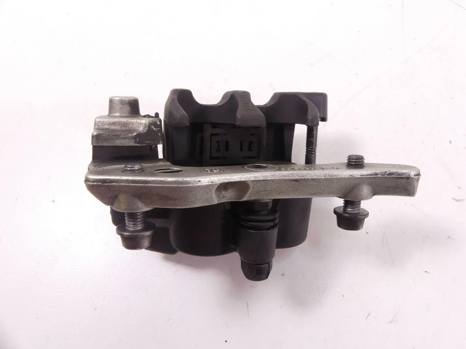 2011 BMW R1200RT K26 Rear Brembo Brake Caliper + Mount 34217677603 - Image 5