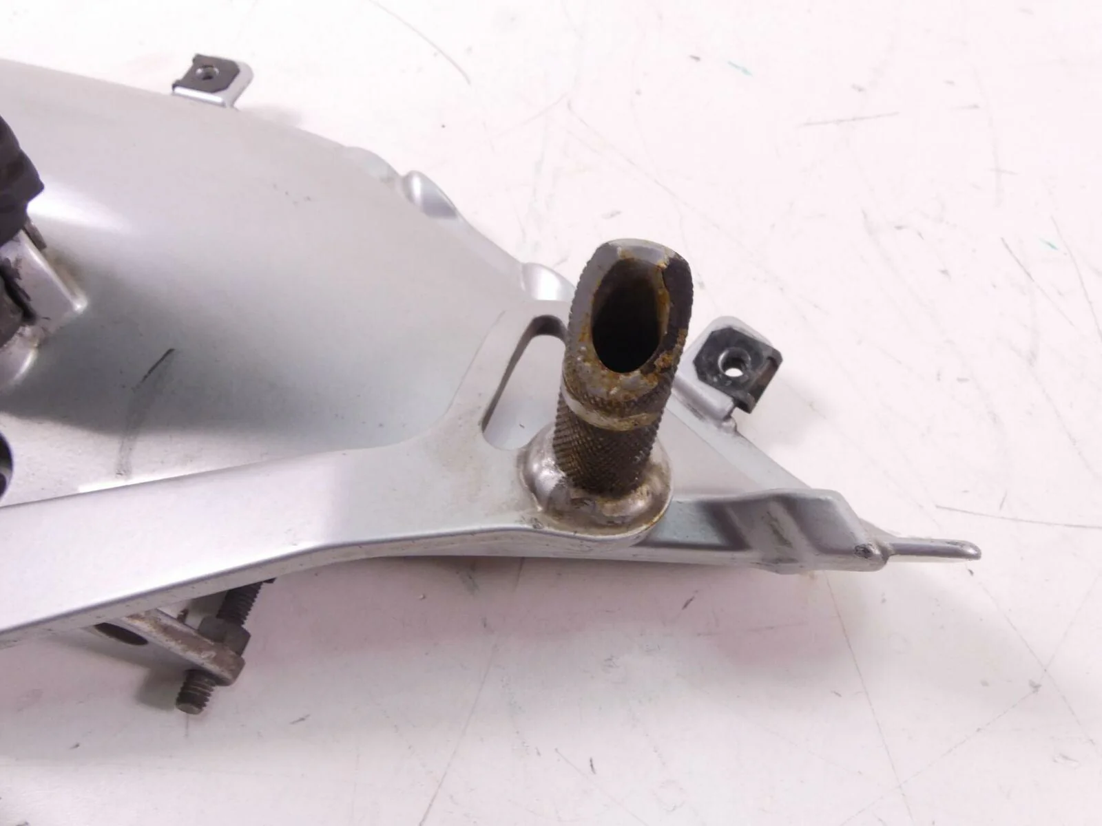 2011 BMW R1200RT K26 Right Footpegs Foot Peg With Brake Pedal 46717675290 - Image 5