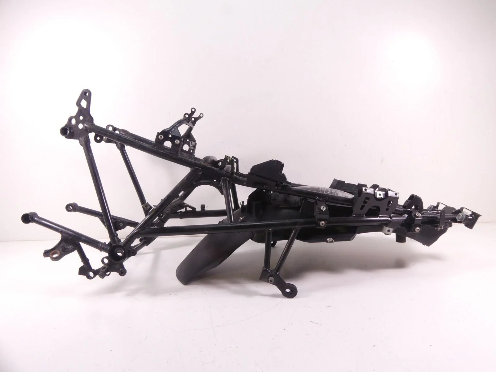 2011 BMW R1200RT K26 Straight Rear Subframe Sub Frame + Inner Fender 46518521840 - Image 2