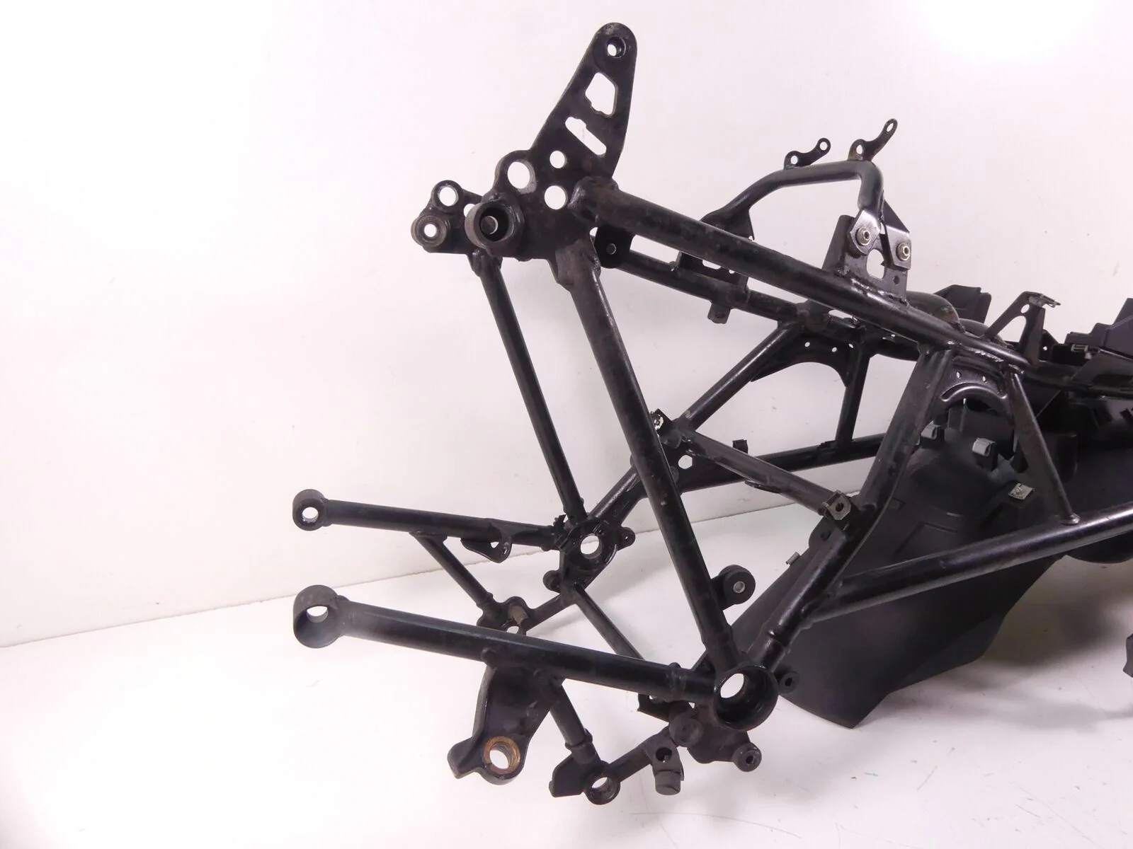2011 BMW R1200RT K26 Straight Rear Subframe Sub Frame + Inner Fender 46518521840 - Image 3