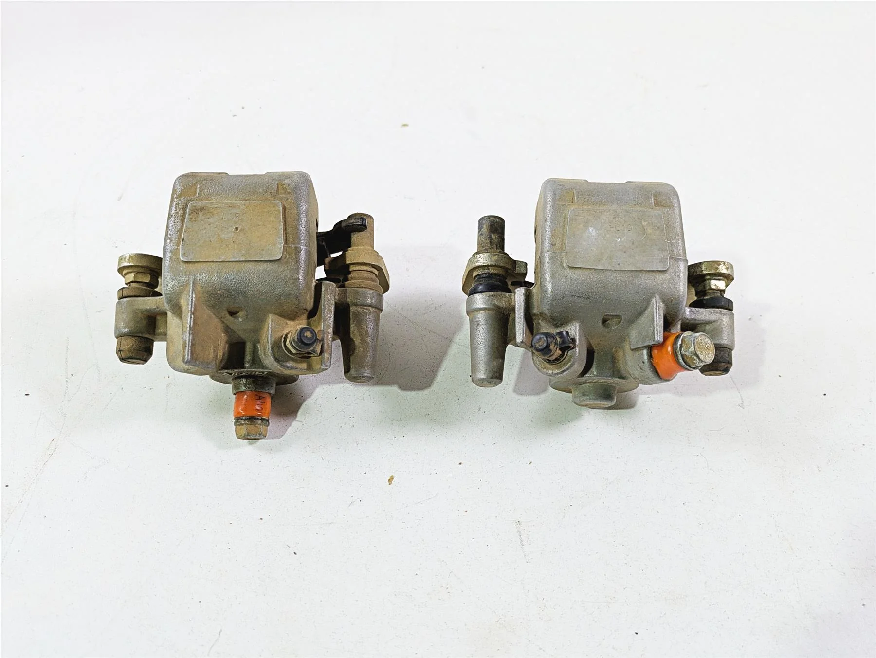 2011 Can-Am Outlander 650 4X4 XT Front Brake Caliper Set 705600576 705600575 - Image 6