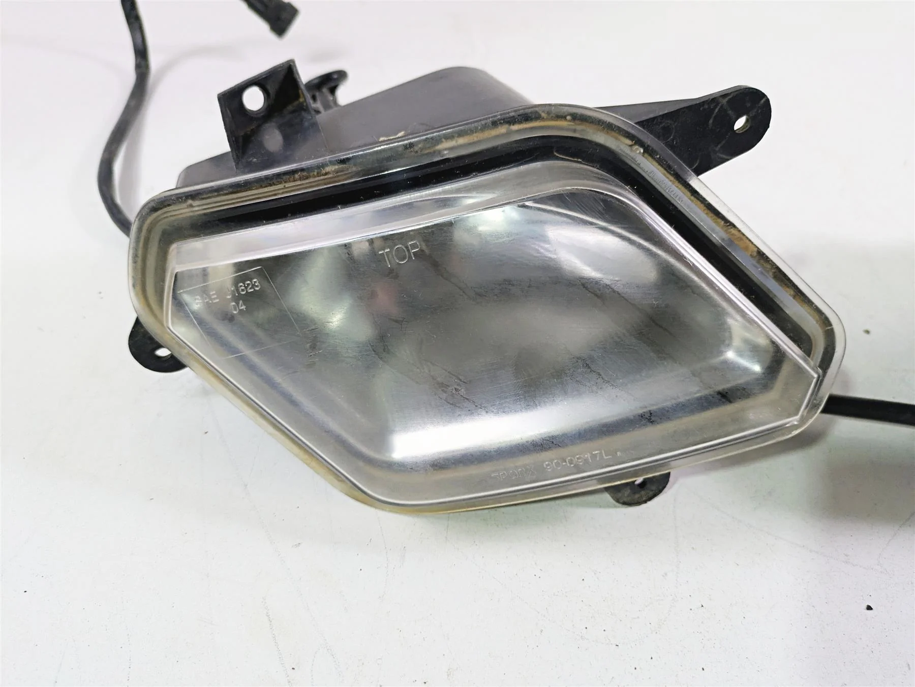 2011 Can-Am Outlander 650 4X4 XT Front Headlight Lamp Set - Read 710001496 - Image 4