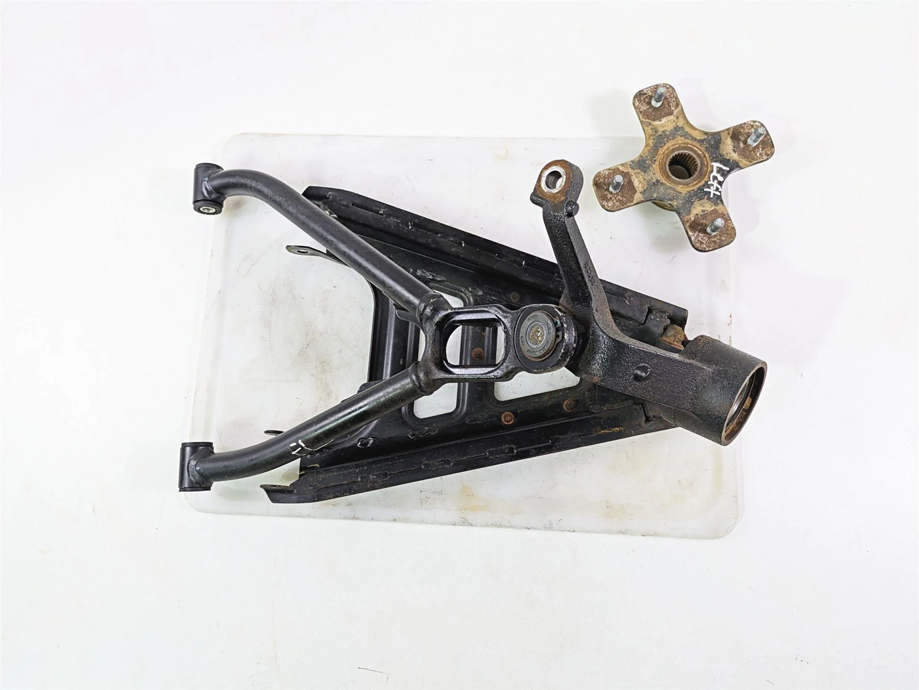 2011 Can-Am Outlander 650 4X4 XT Front Left Control Arm Knee Set 706201016 - Image 5