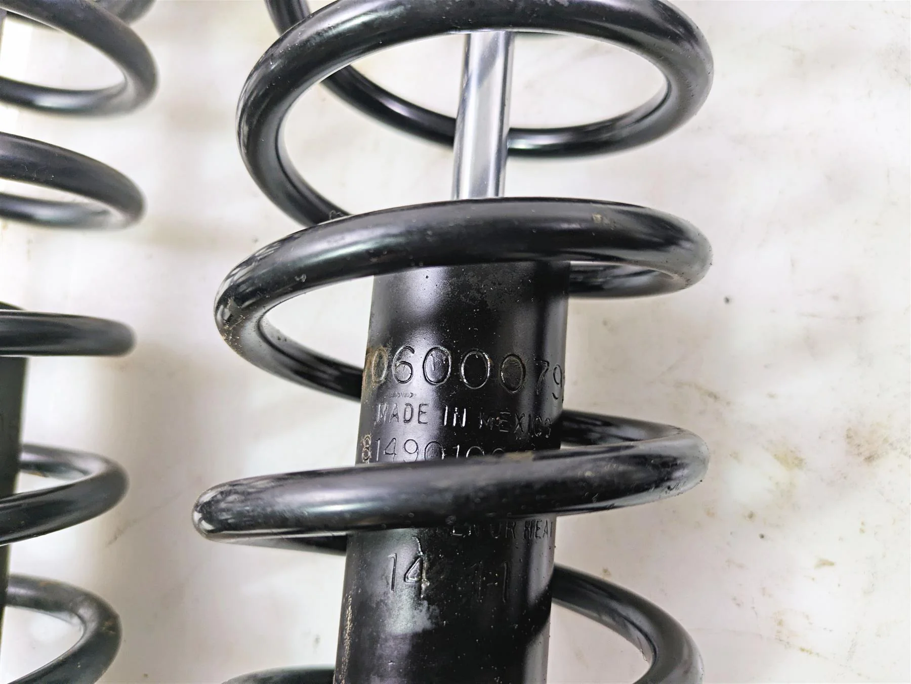 2011 Can-Am Outlander 650 4X4 XT Front Rear Shock Set - Read 706201110 706000792 - Image 8
