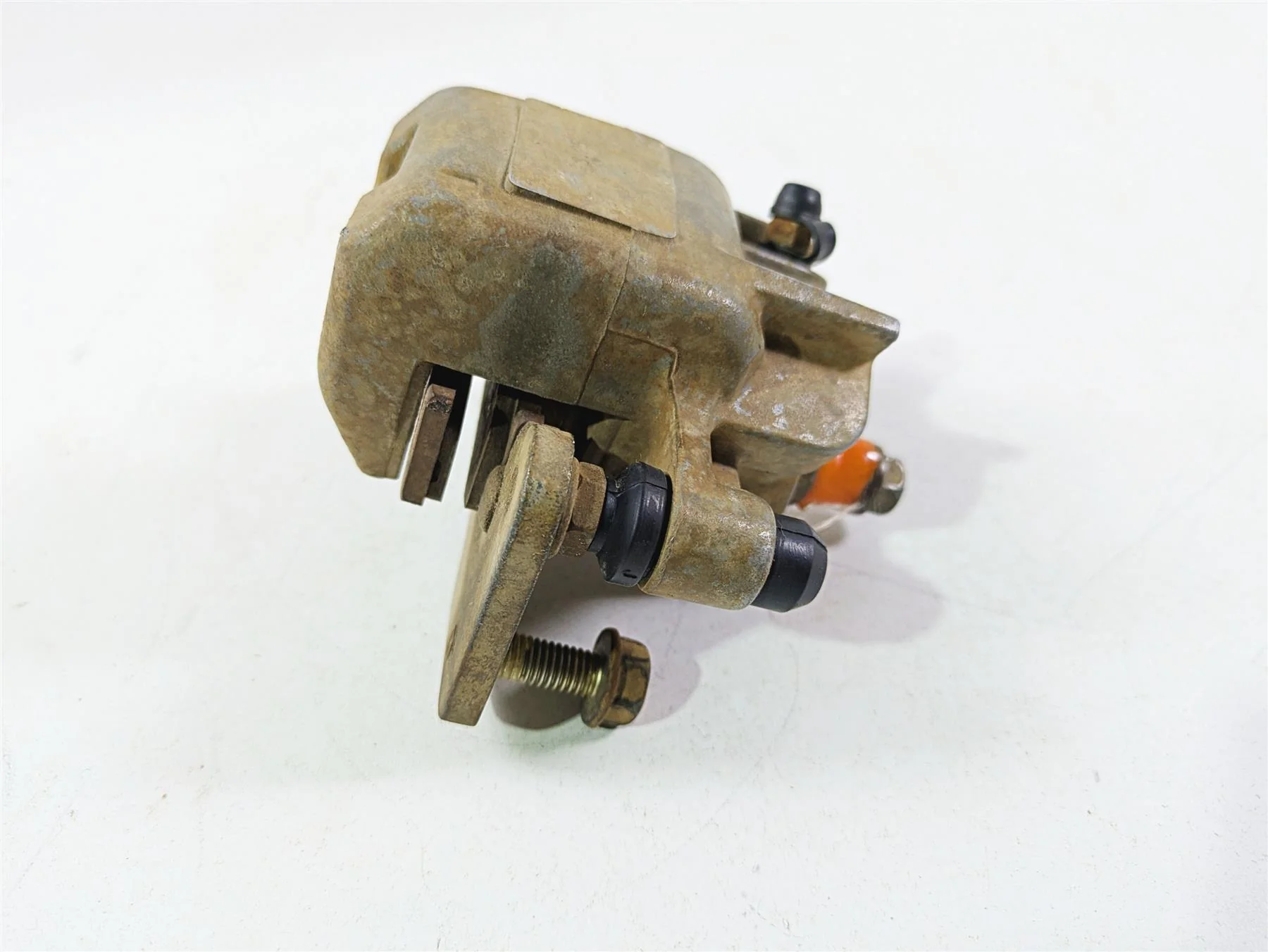 2011 Can-Am Outlander 650 4X4 XT Nissin Rear Brake Caliper  705600577 - Image 11