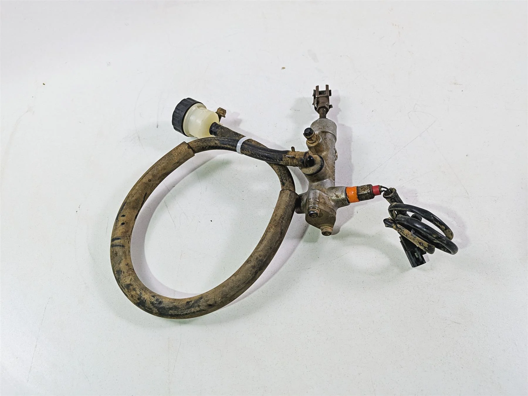2011 Can-Am Outlander 650 4X4 XT Nissin Rear Brake Master Cylinder 705600751 - Image 2