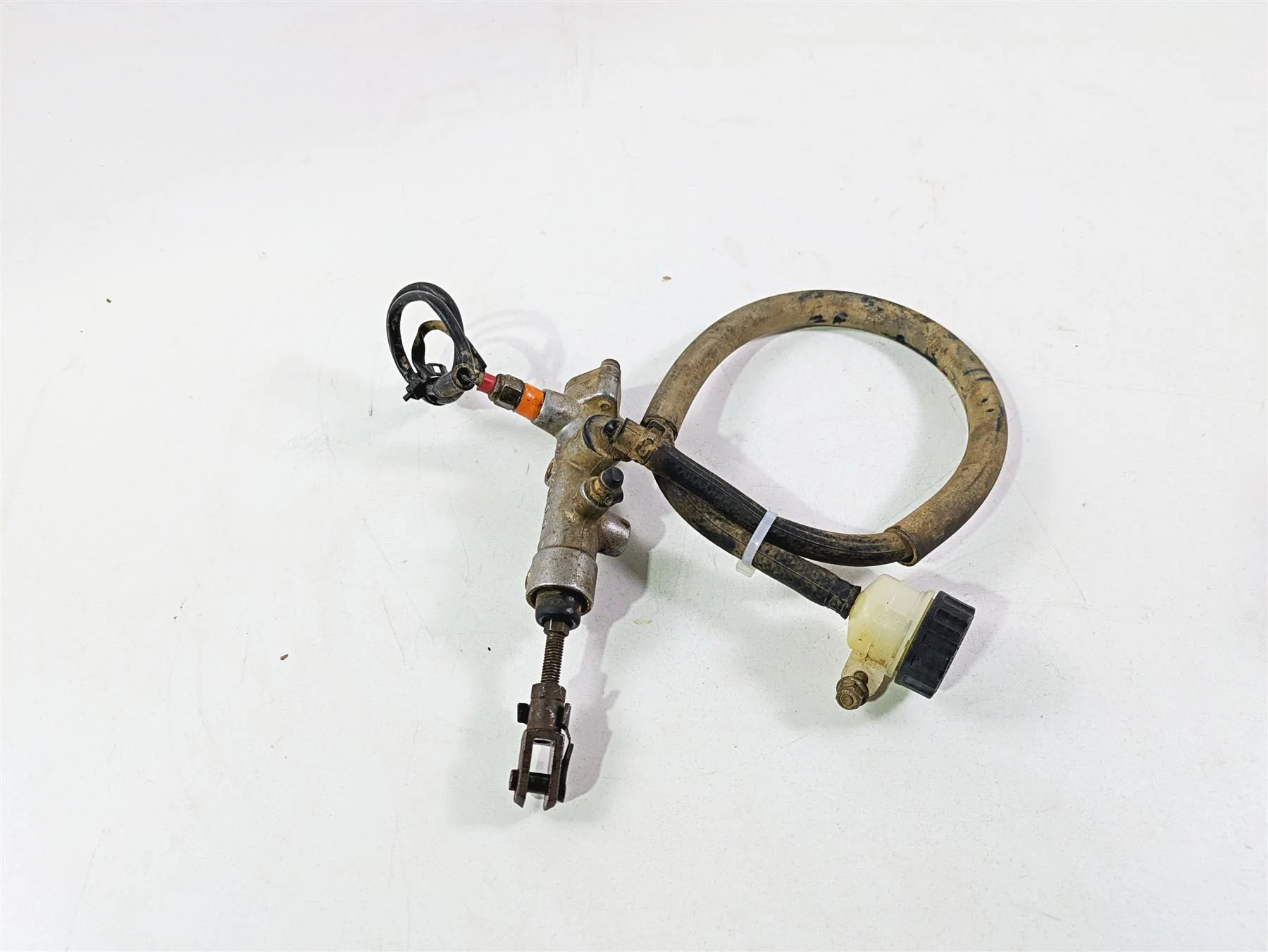 2011 Can-Am Outlander 650 4X4 XT Nissin Rear Brake Master Cylinder 705600751 - Image 4