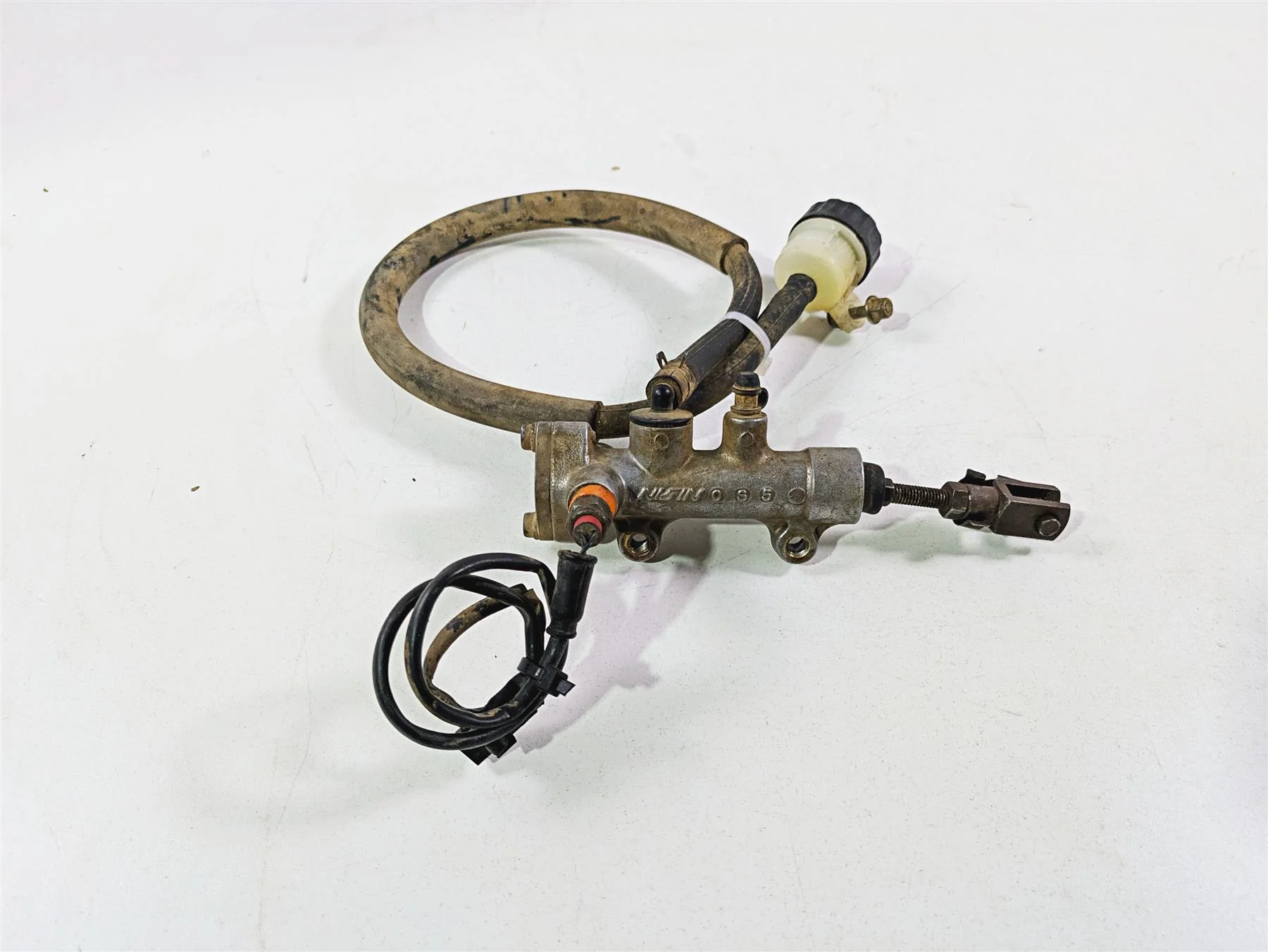 2011 Can-Am Outlander 650 4X4 XT Nissin Rear Brake Master Cylinder 705600751 - Image 5