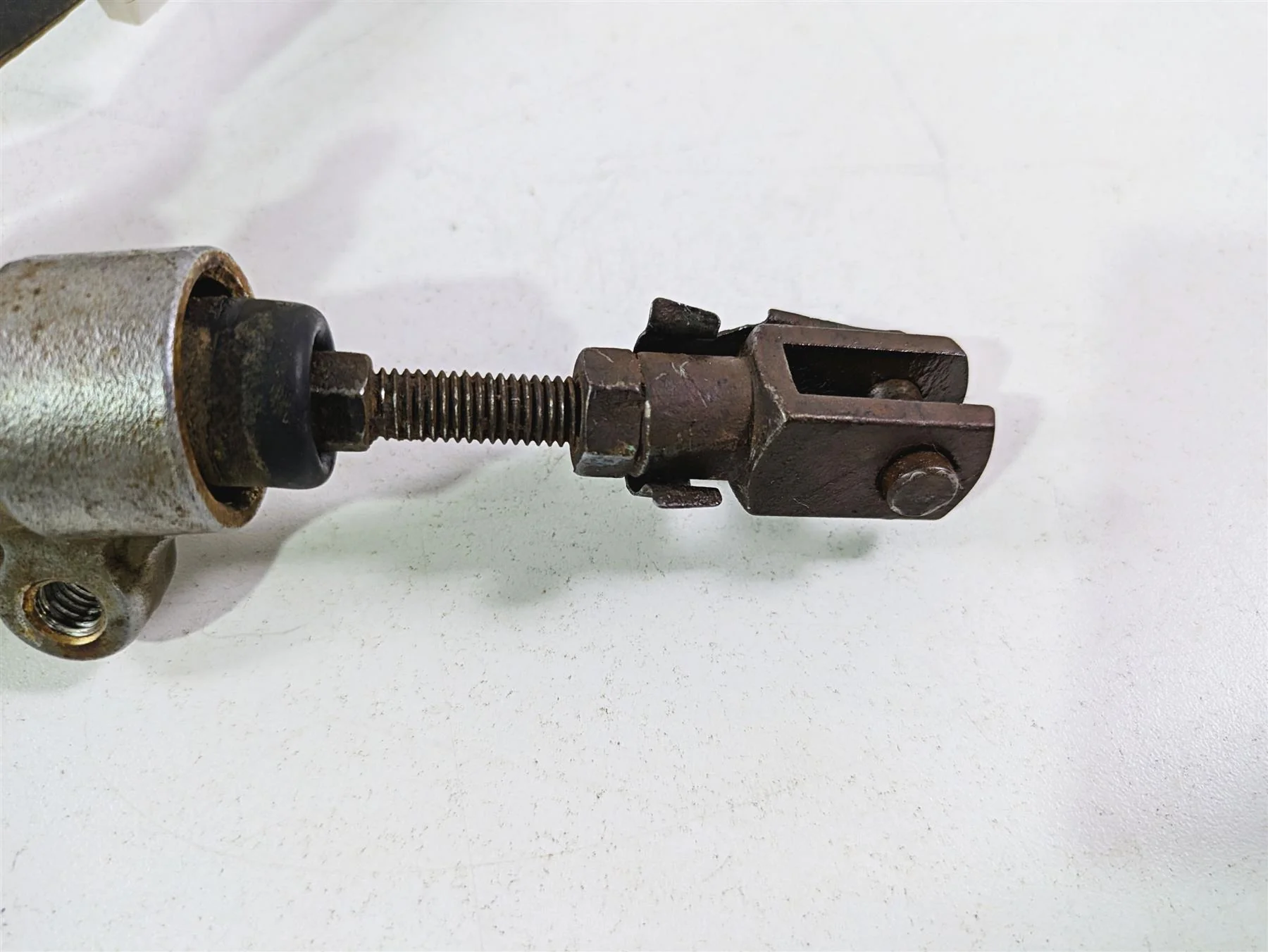 2011 Can-Am Outlander 650 4X4 XT Nissin Rear Brake Master Cylinder 705600751 - Image 8